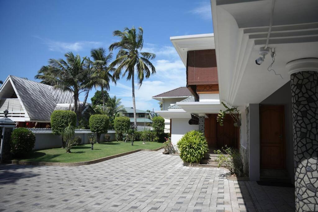 Villa photo 3