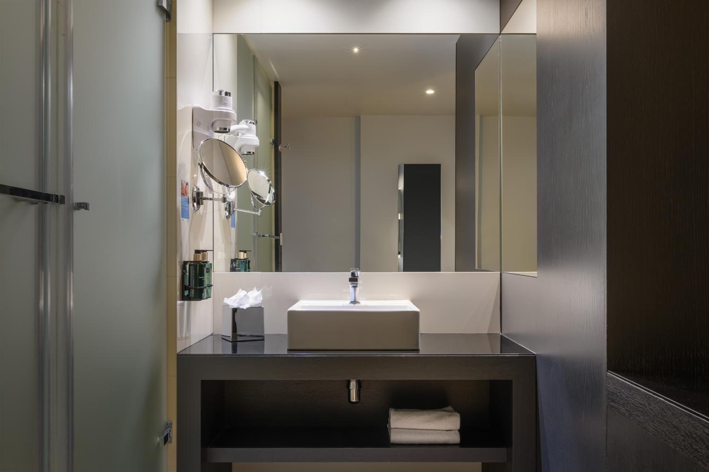 Available room