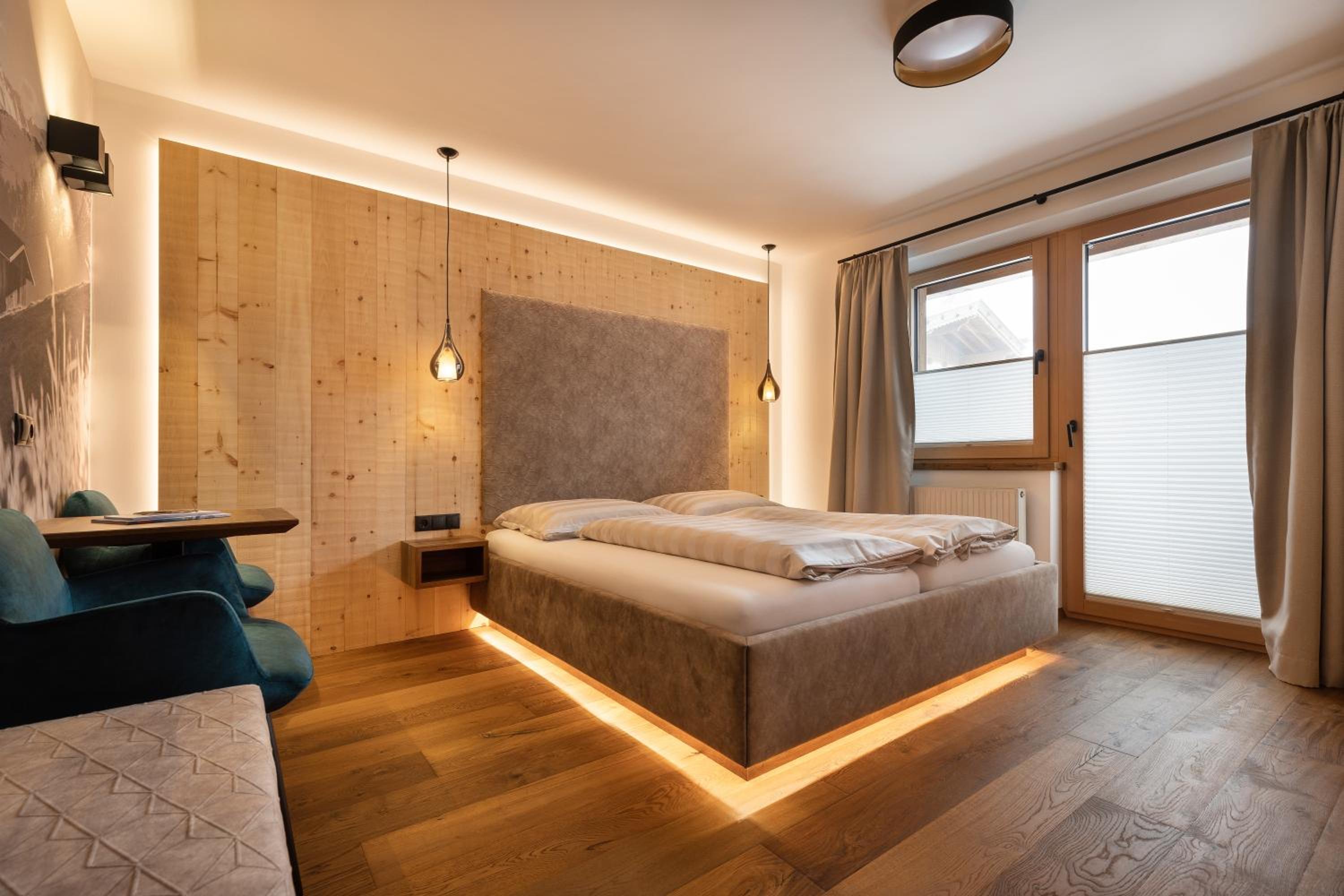 Deluxe Double Room with Balcony - Photo 1