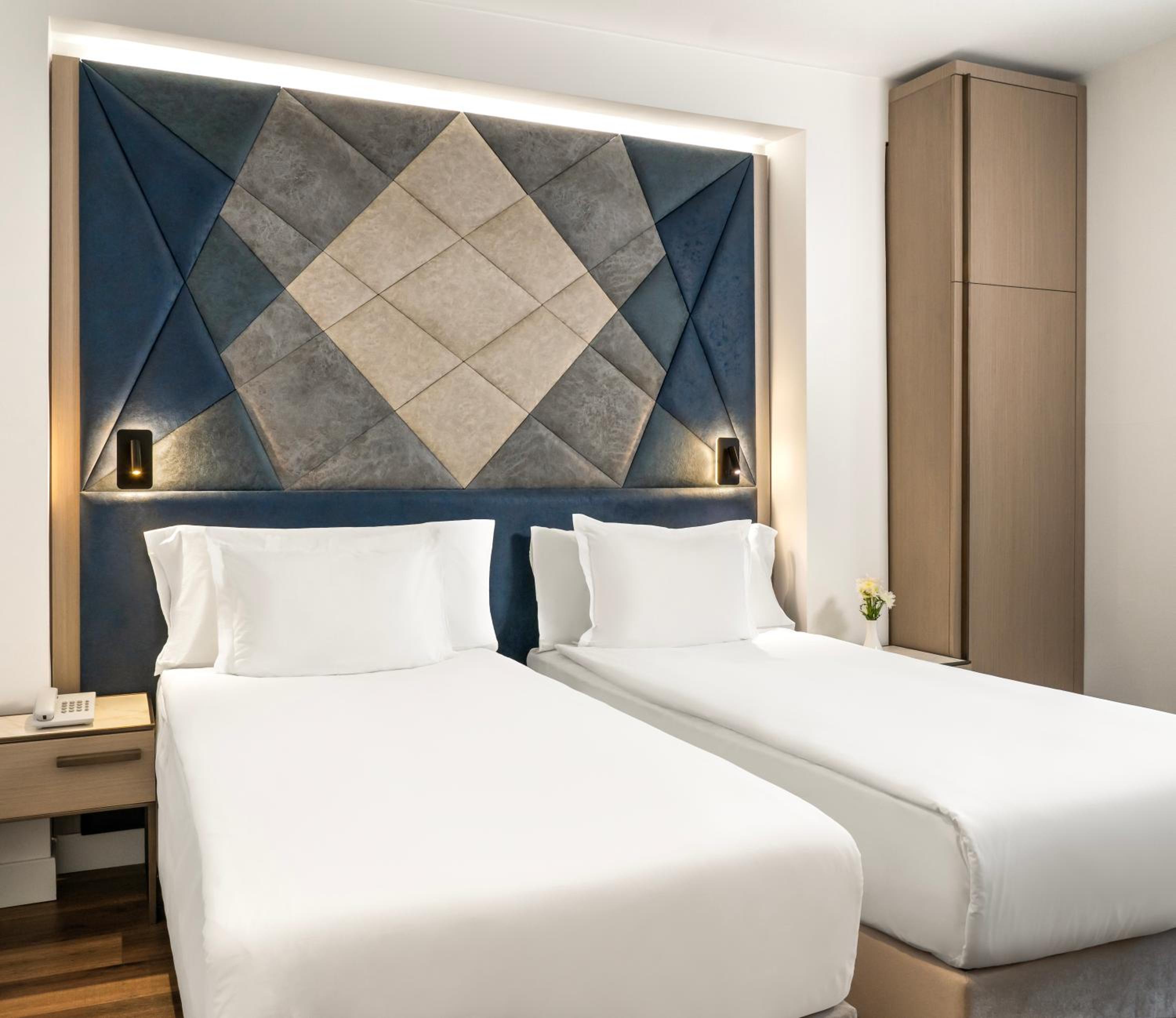 Double or Twin Room photo 3