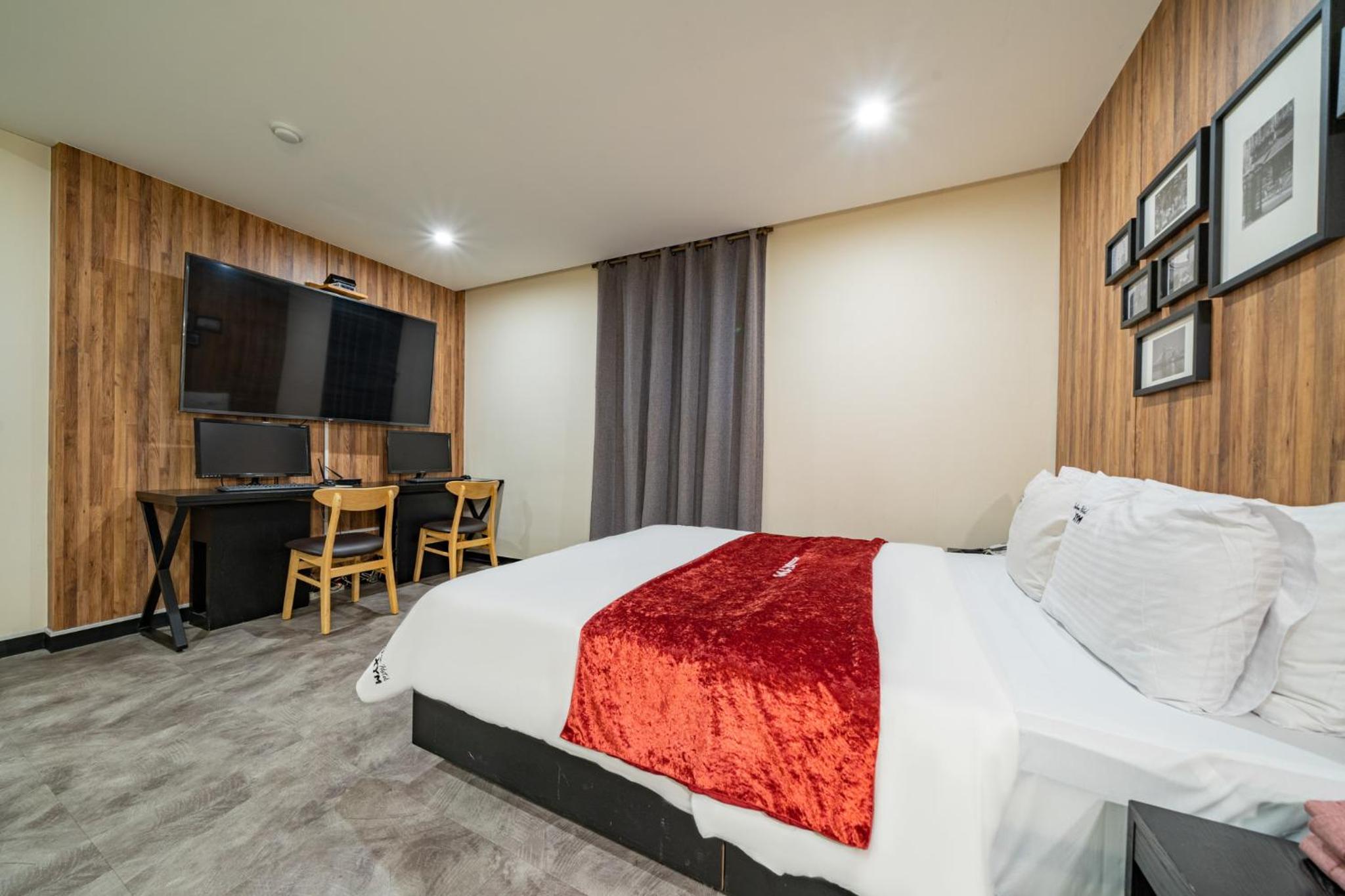 Standard Double Room - Photo 3