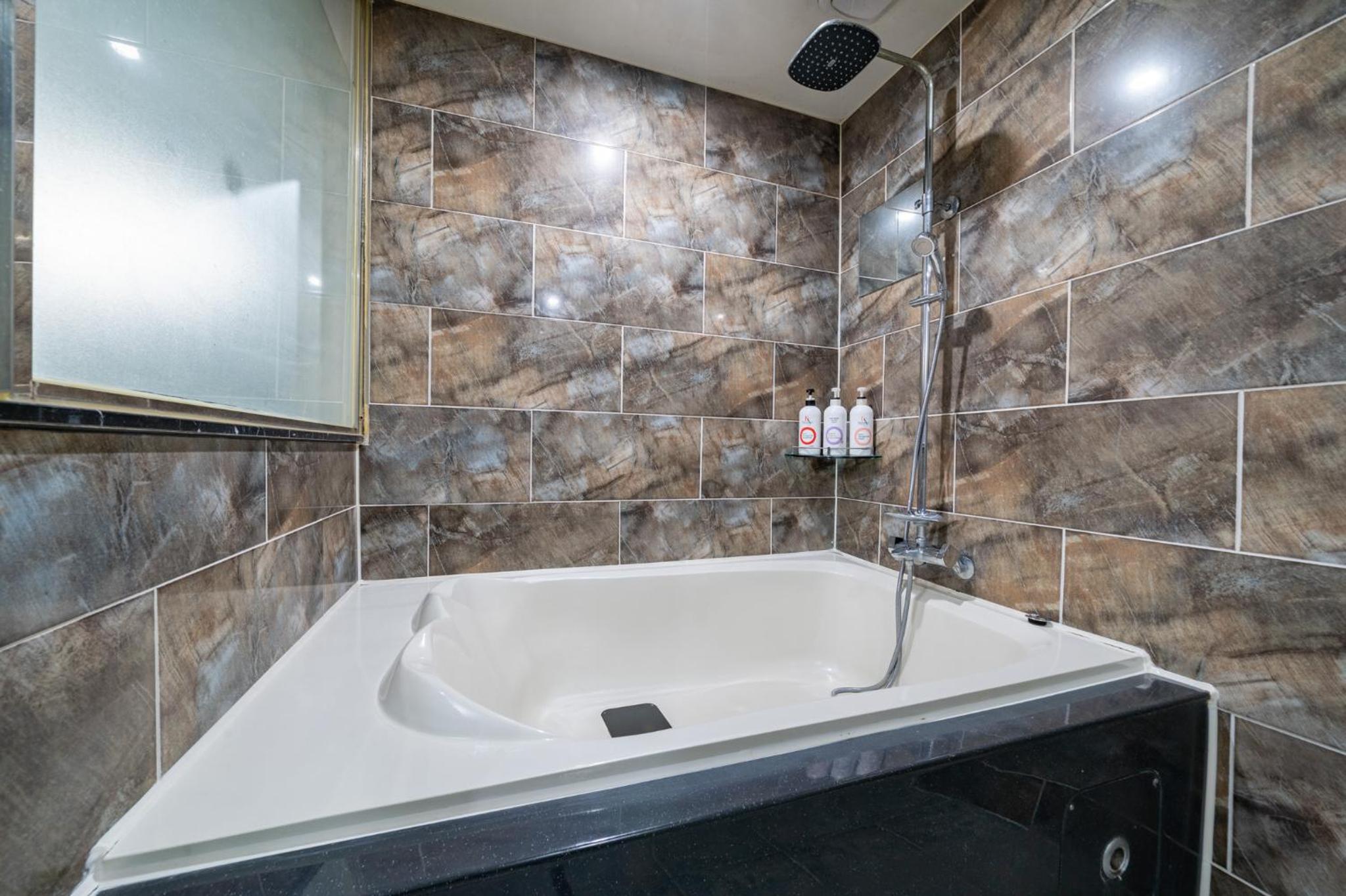 Standard Double Room - Photo 4