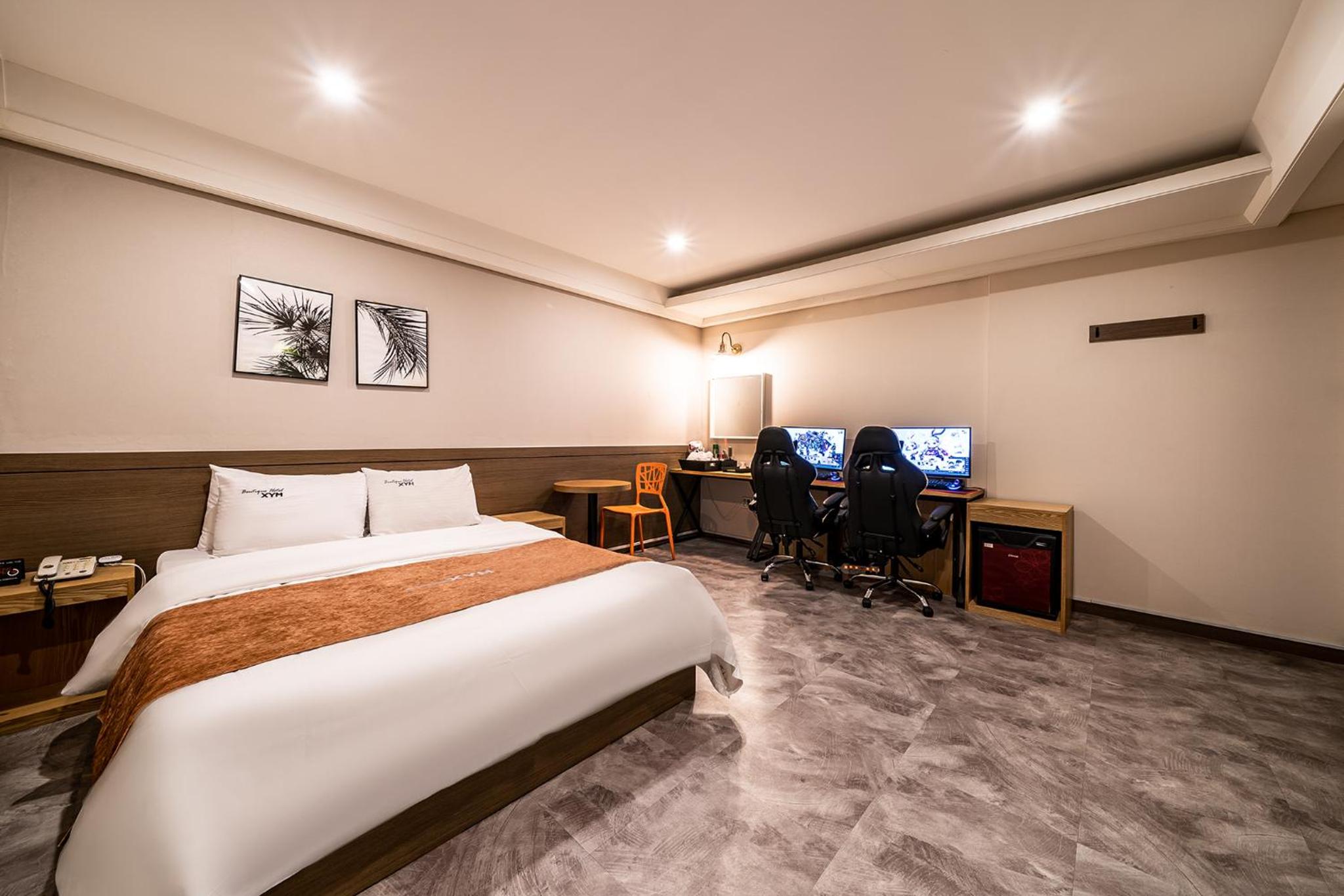 Standard Double Room - Photo 9