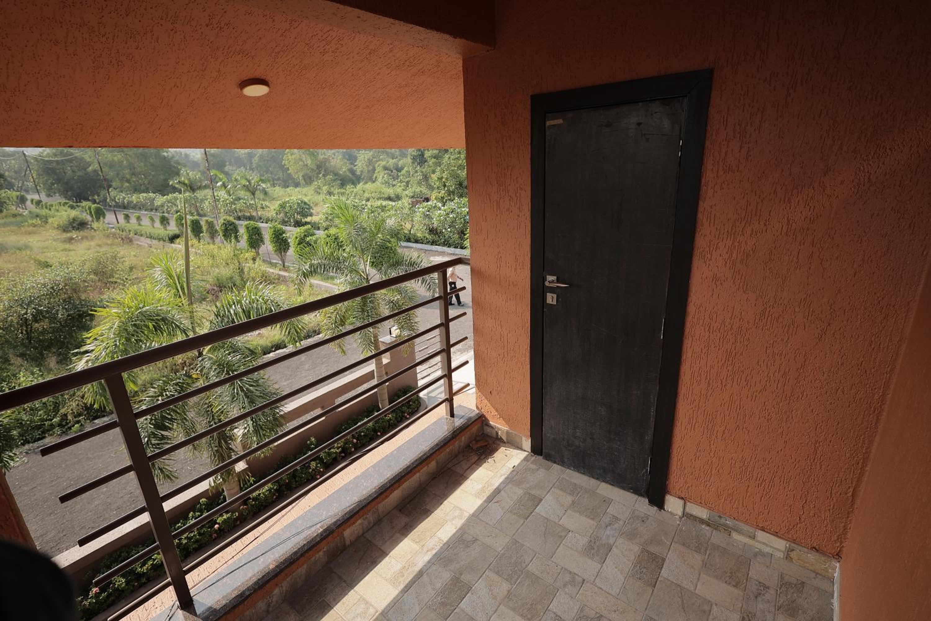 Villa photo 2