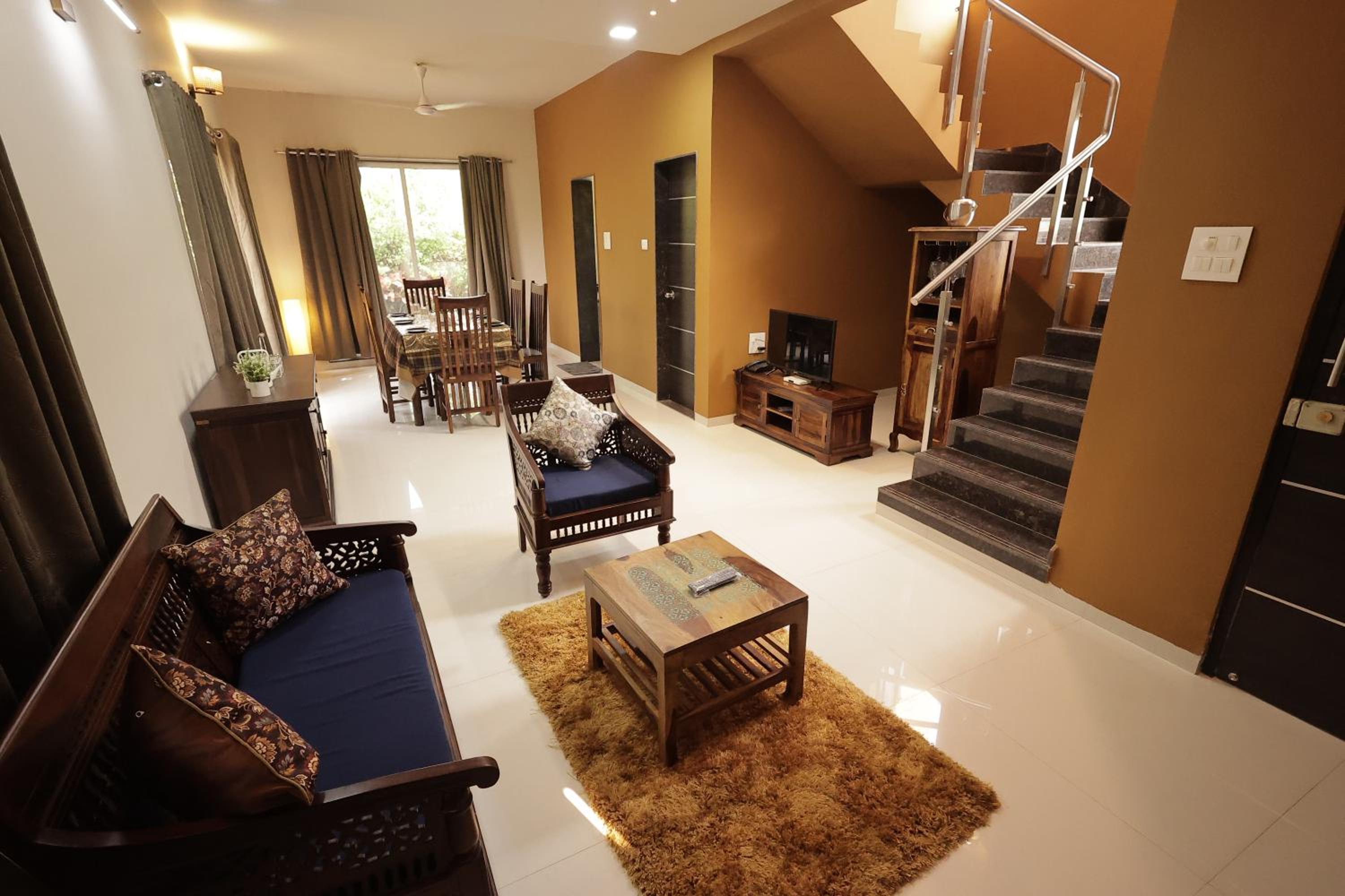 Villa photo 1