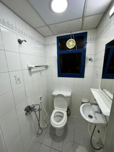 Single Room with Shared Bathroom photo 3