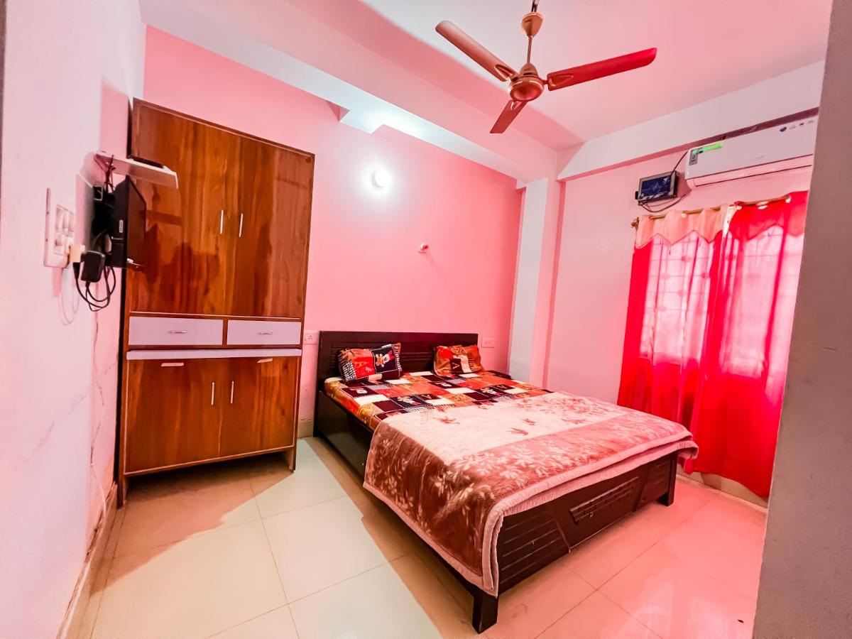 Single Room with Bathroom photo 3