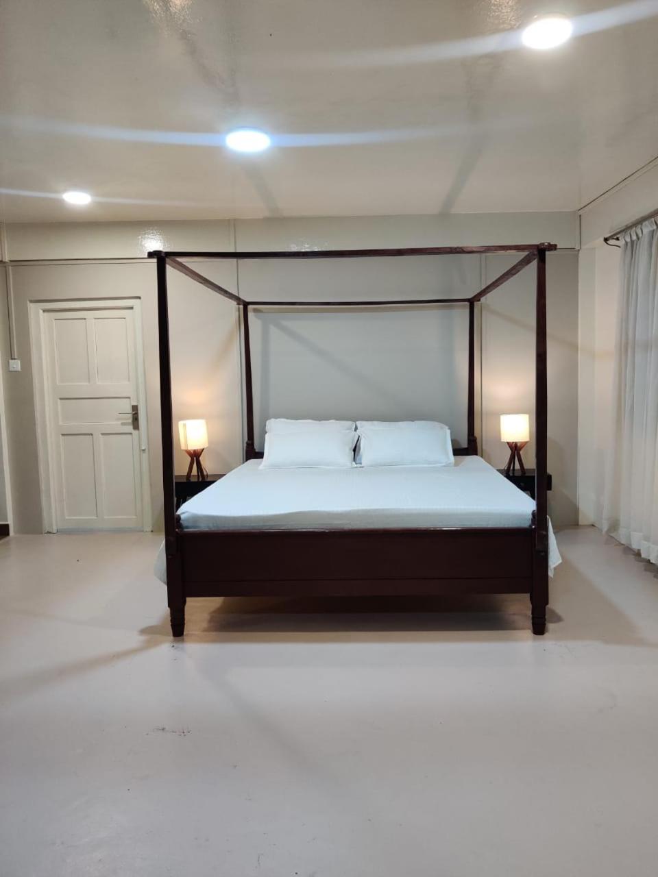 Double Room - Photo 2