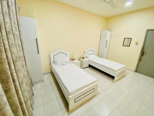 Double Room with Shared Bathroom photo 1