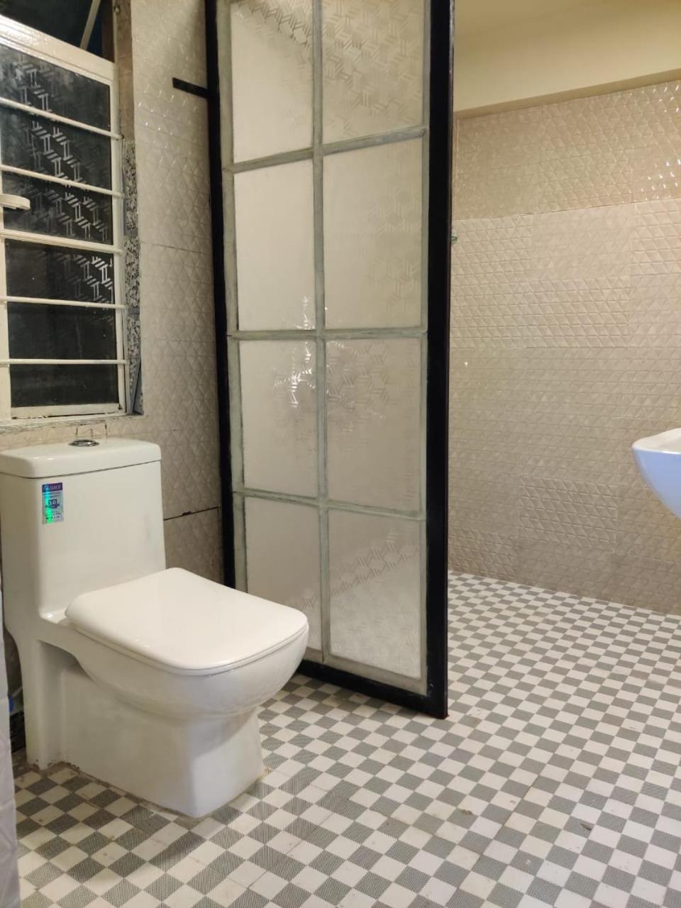 Double Room - Photo 7
