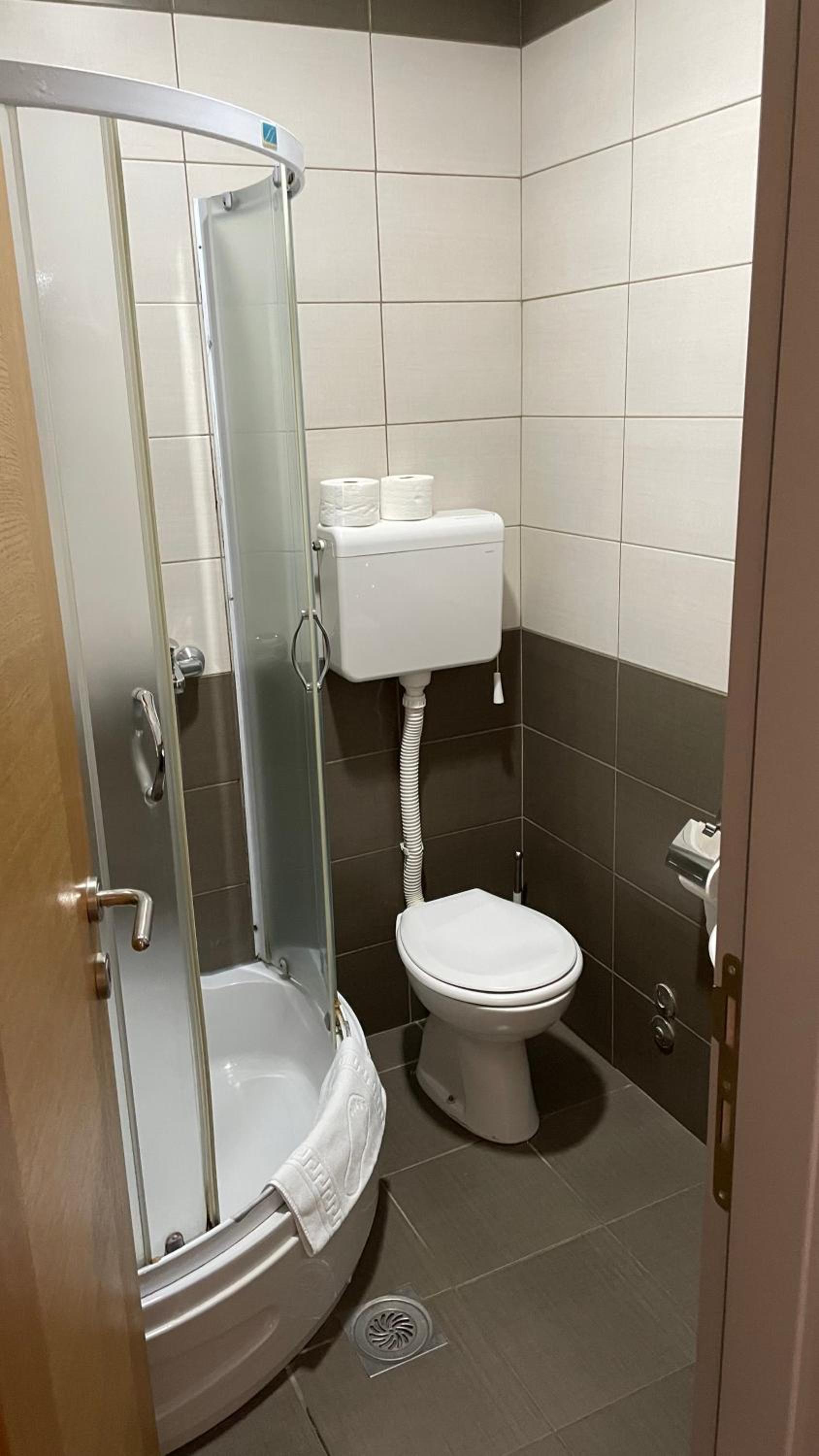 Single Room photo 2