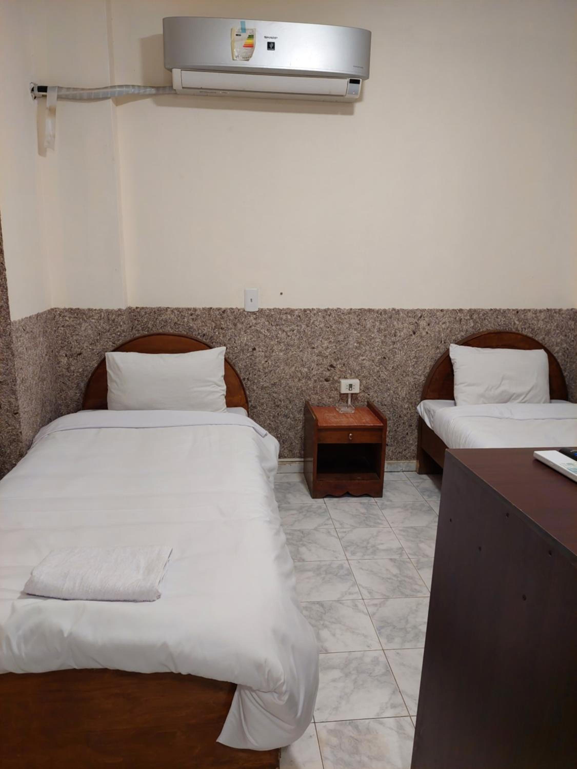 Double Room with Private Bathroom - Photo 1