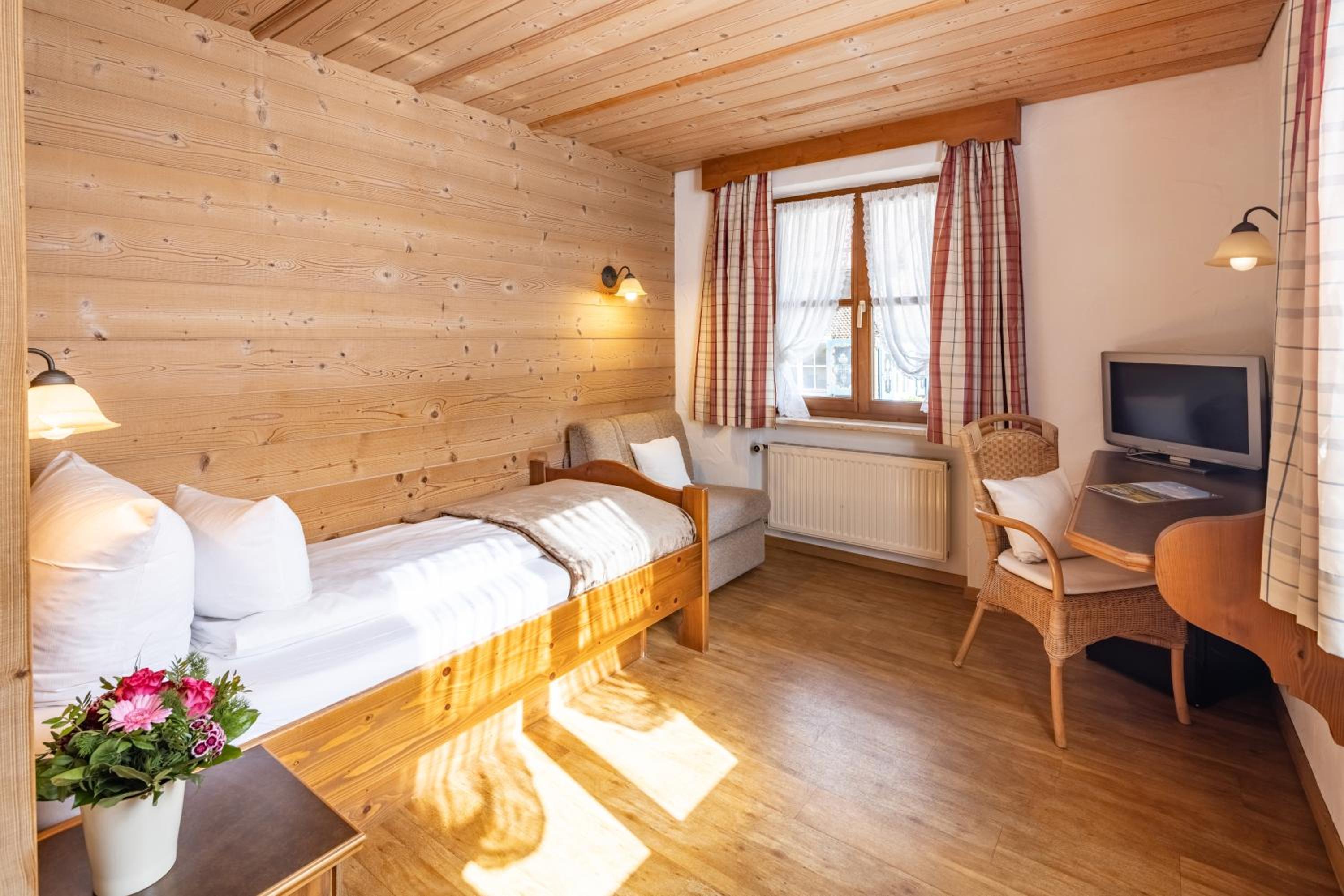 Standard Single Room