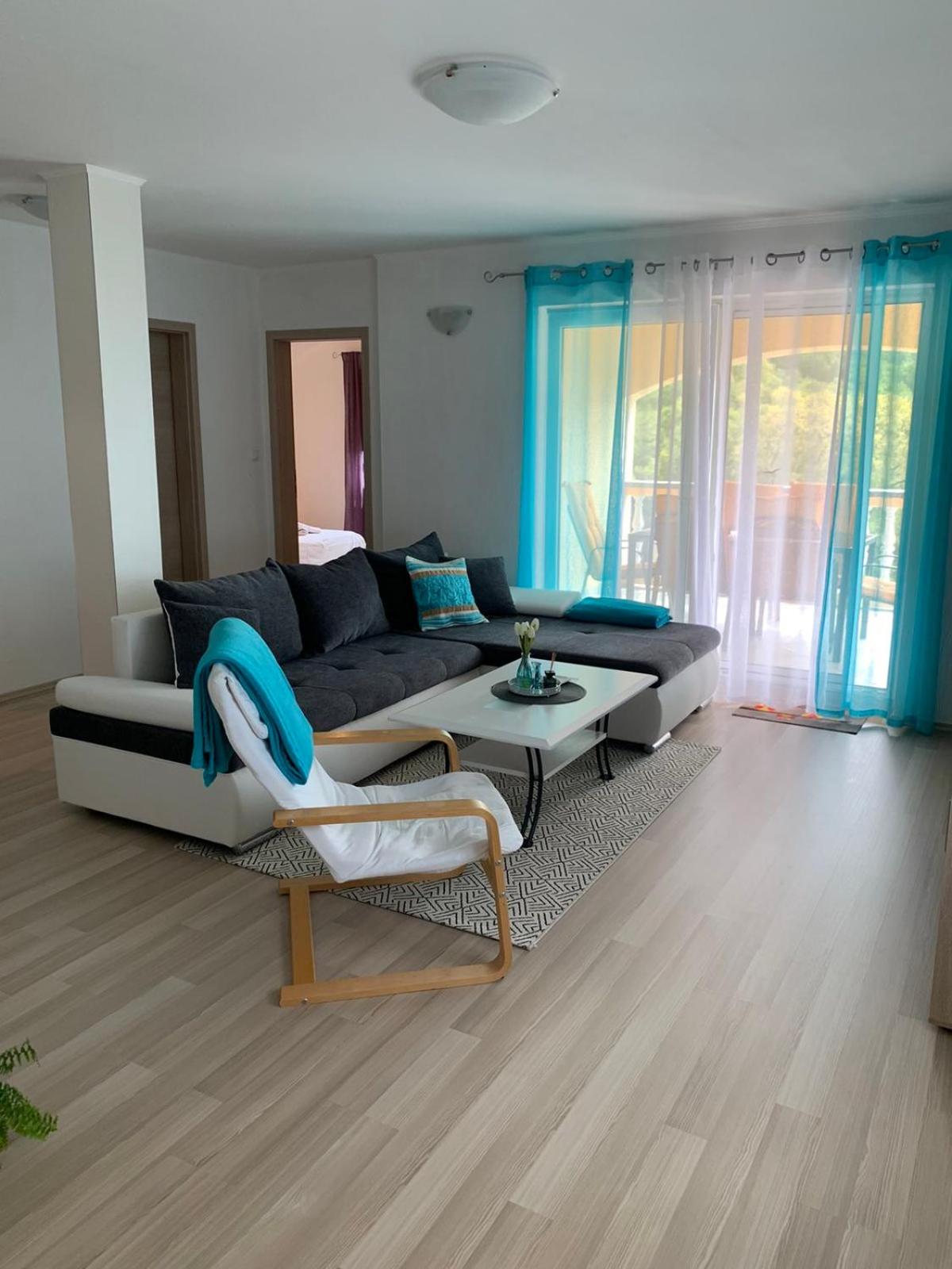 Apartment with Sea View