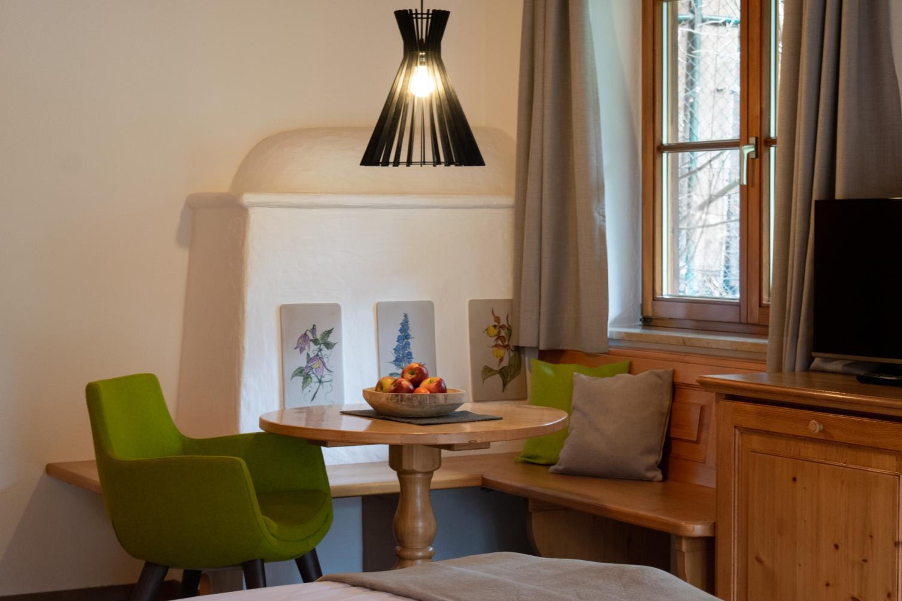 Deluxe Double Room with South Balcony and Mountain View - Photo 2