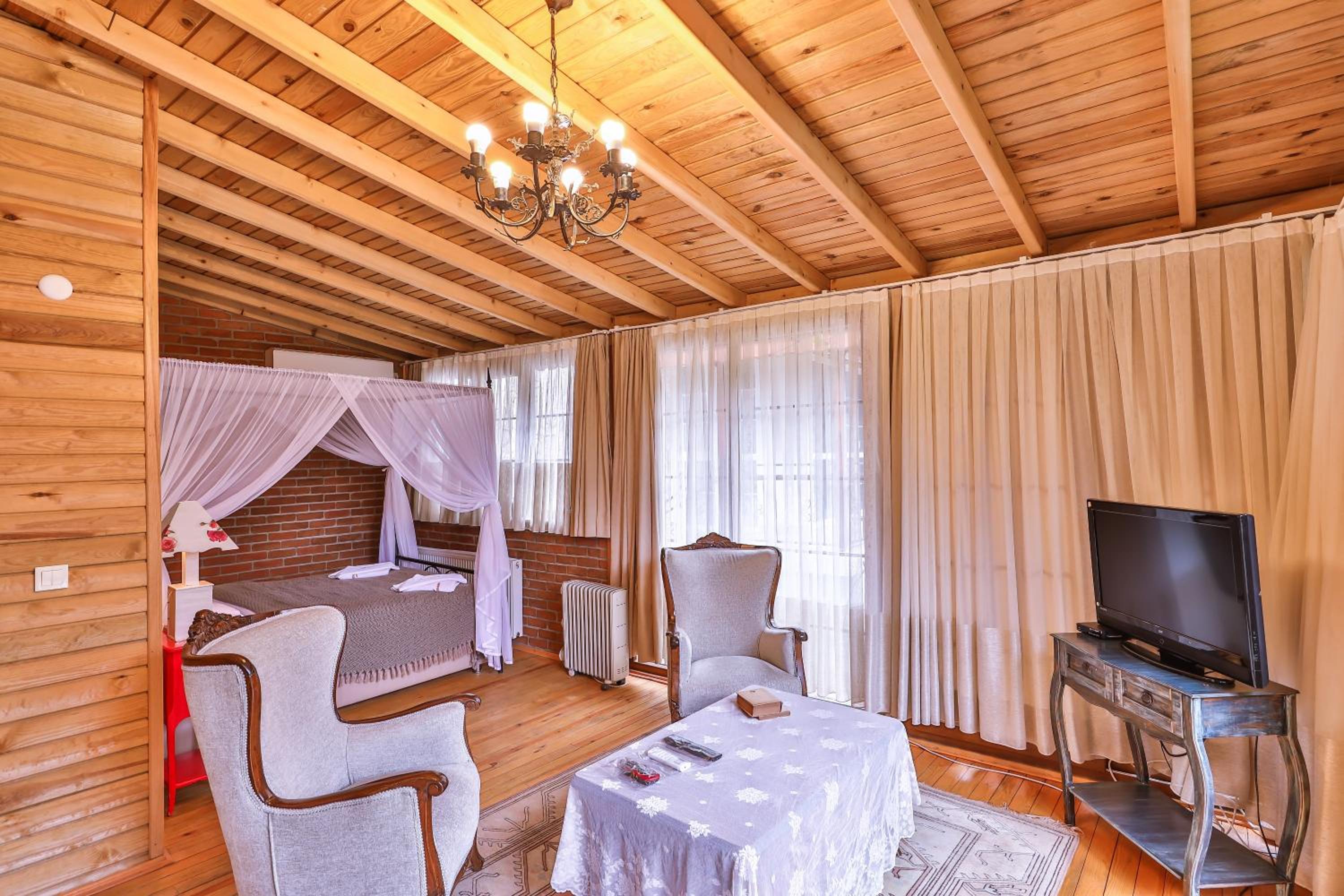 Bungalow - Photo 2
