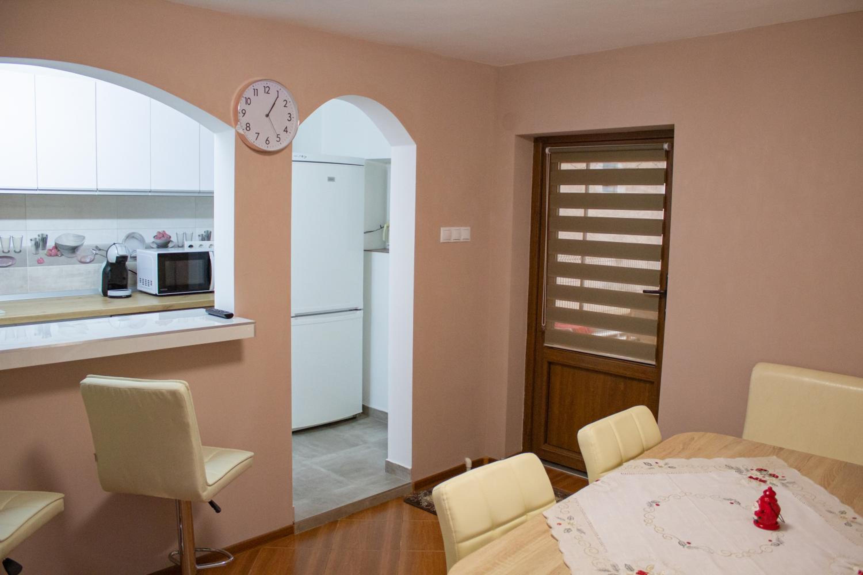 Three-Bedroom House photo 3