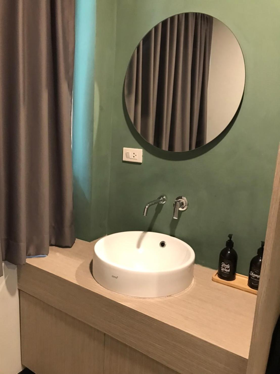 Family Suite with Balcony - Photo 22