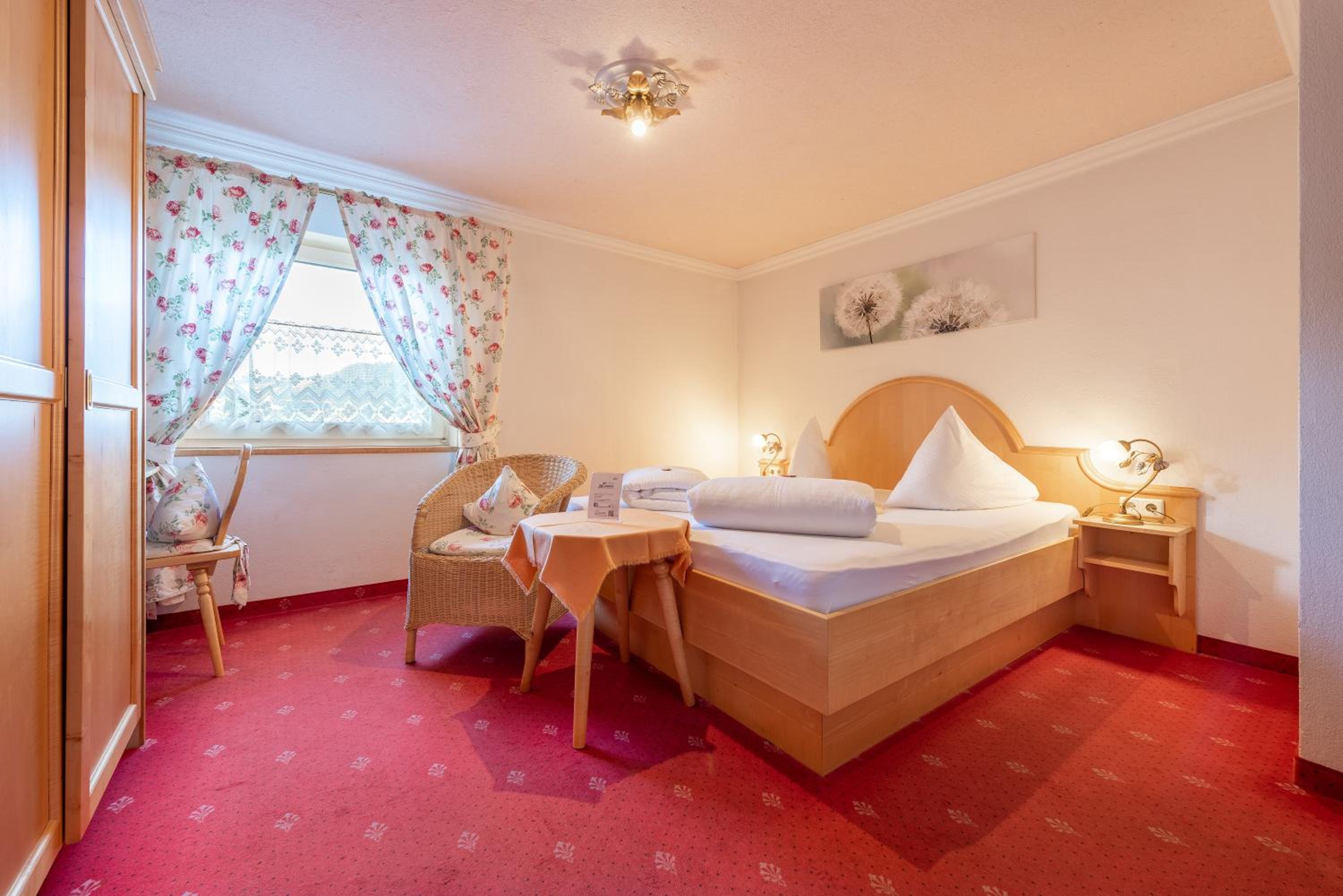Budget Double Room photo 1