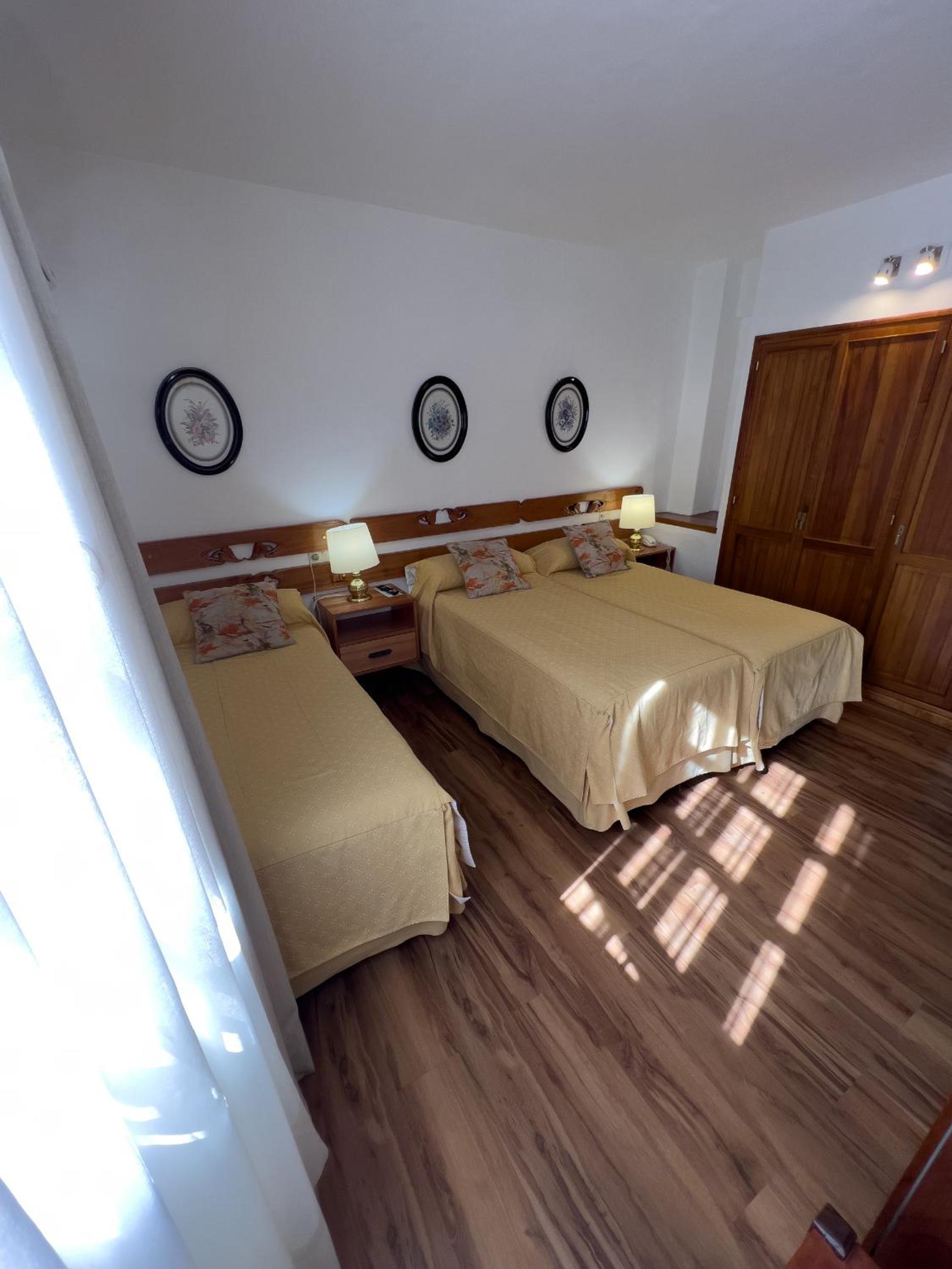 Standard Triple Room photo 1