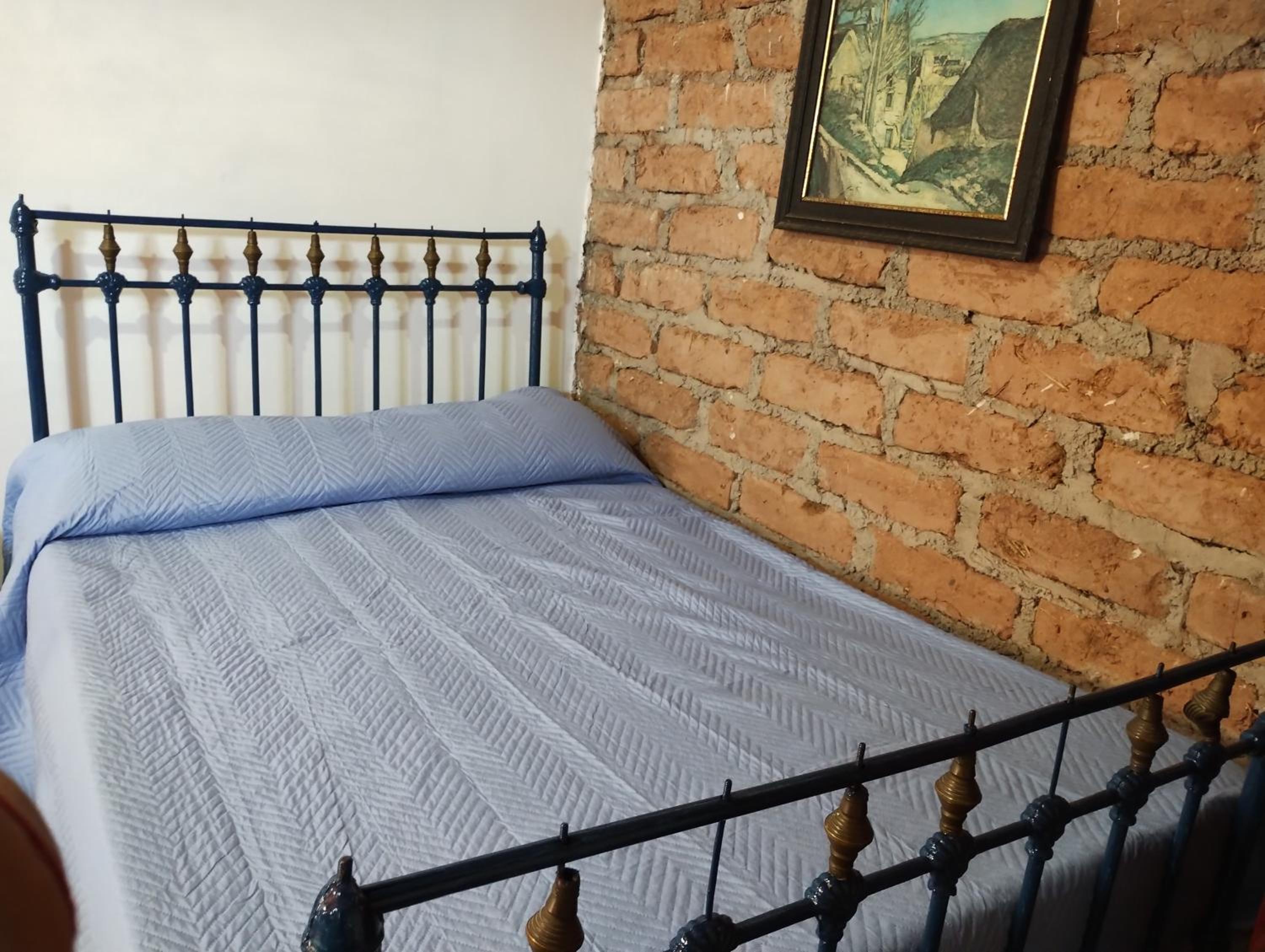 One-Bedroom House photo 1