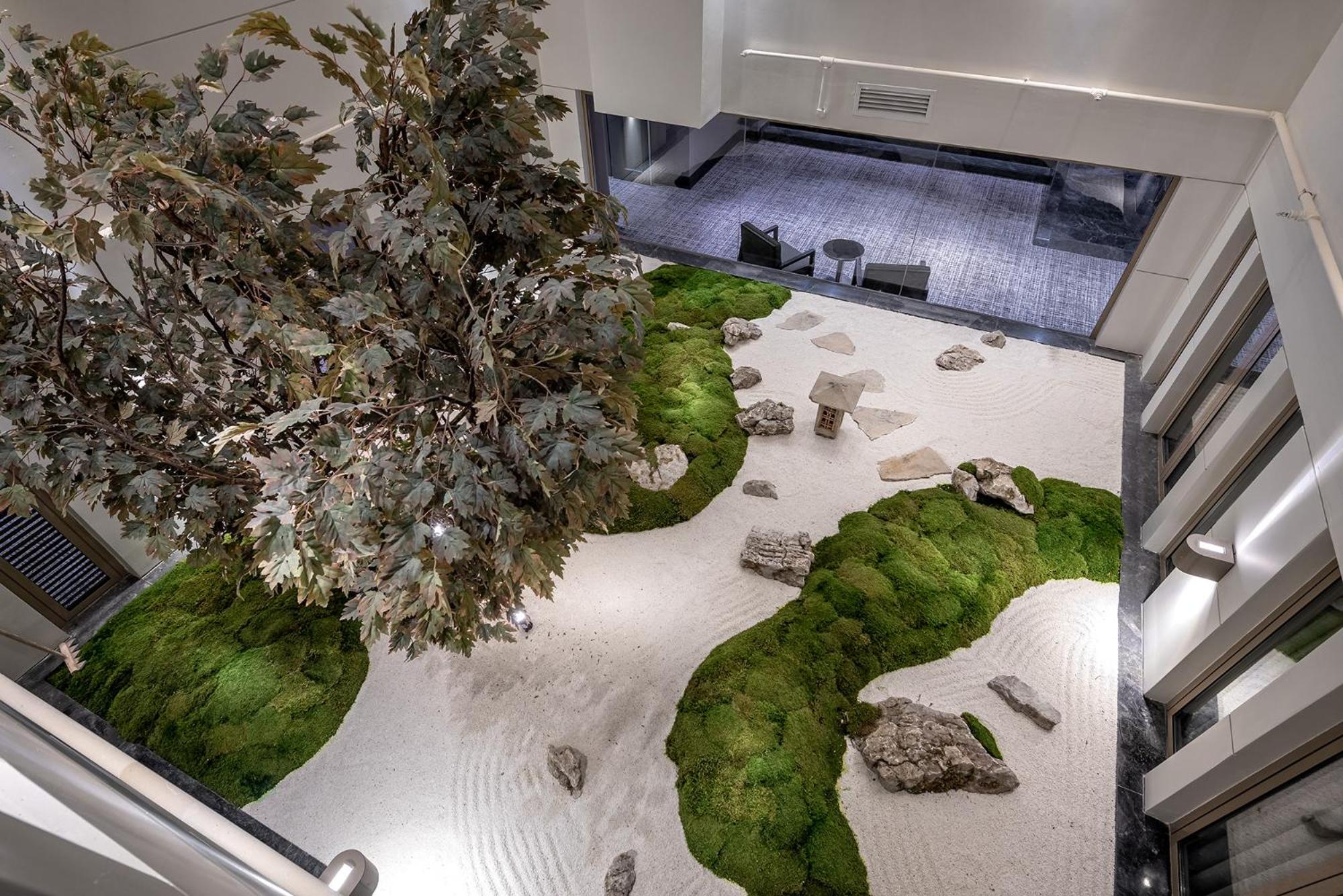 Atrium Suite thumbnail 5