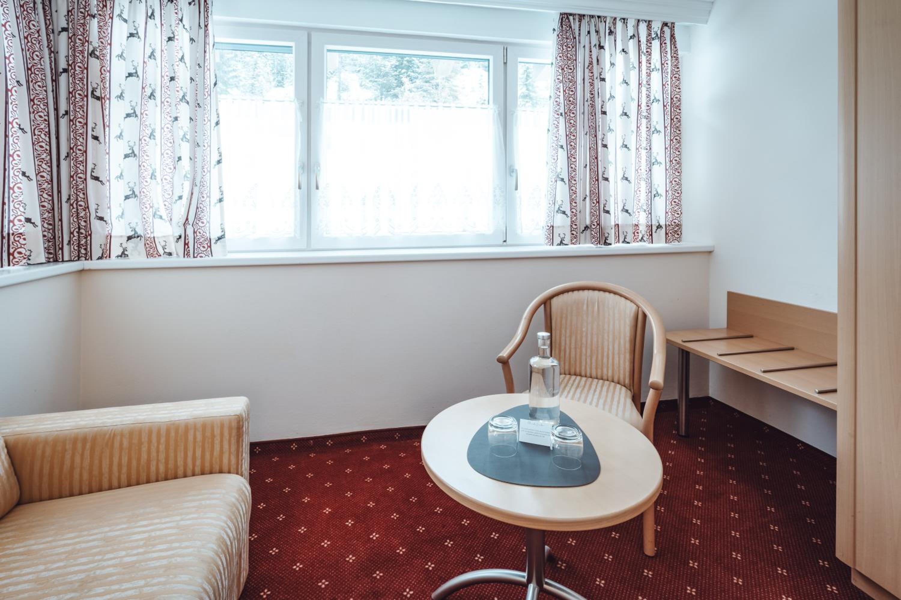 Double Economy Room - Photo 2