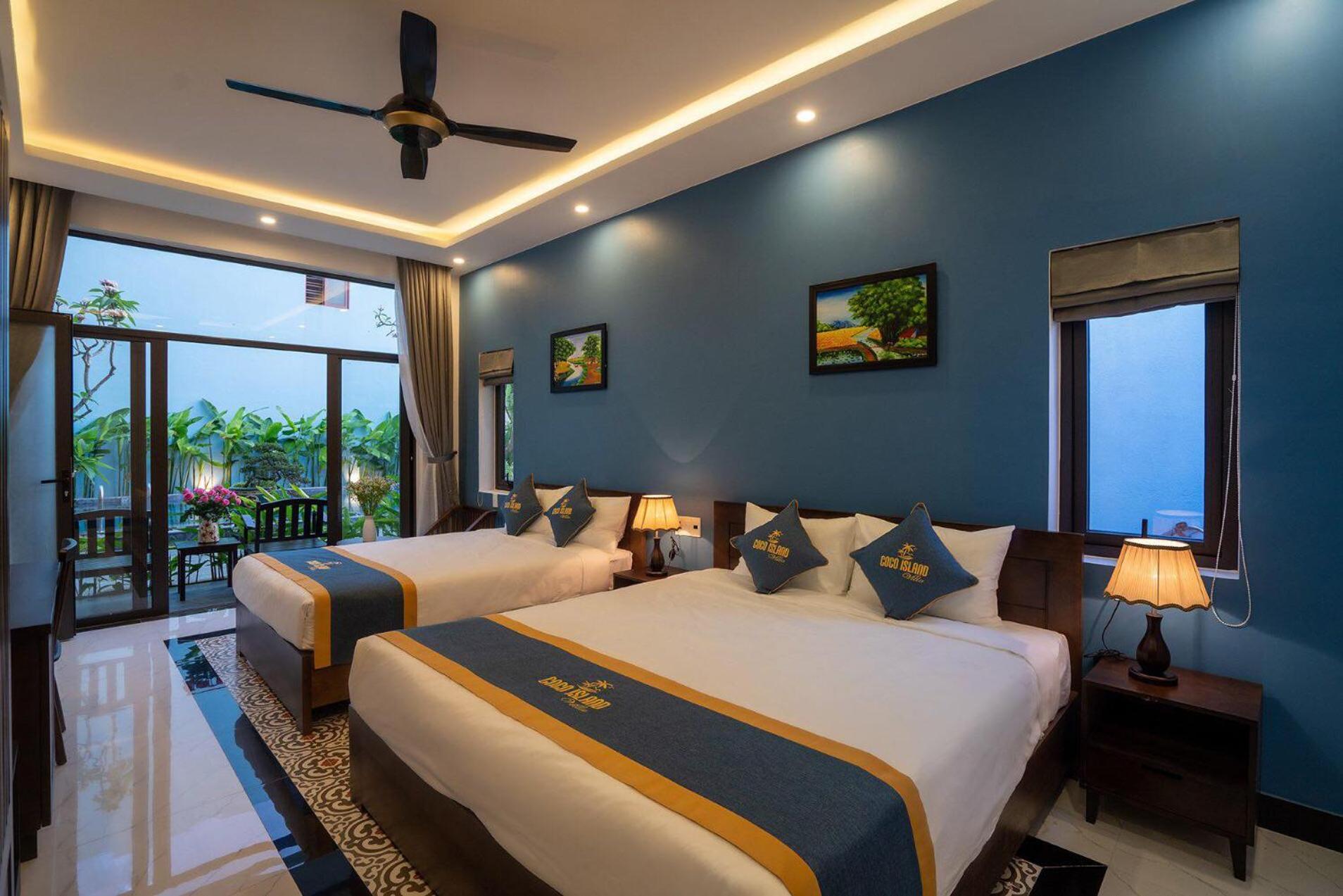 Triple Room with Pool View
