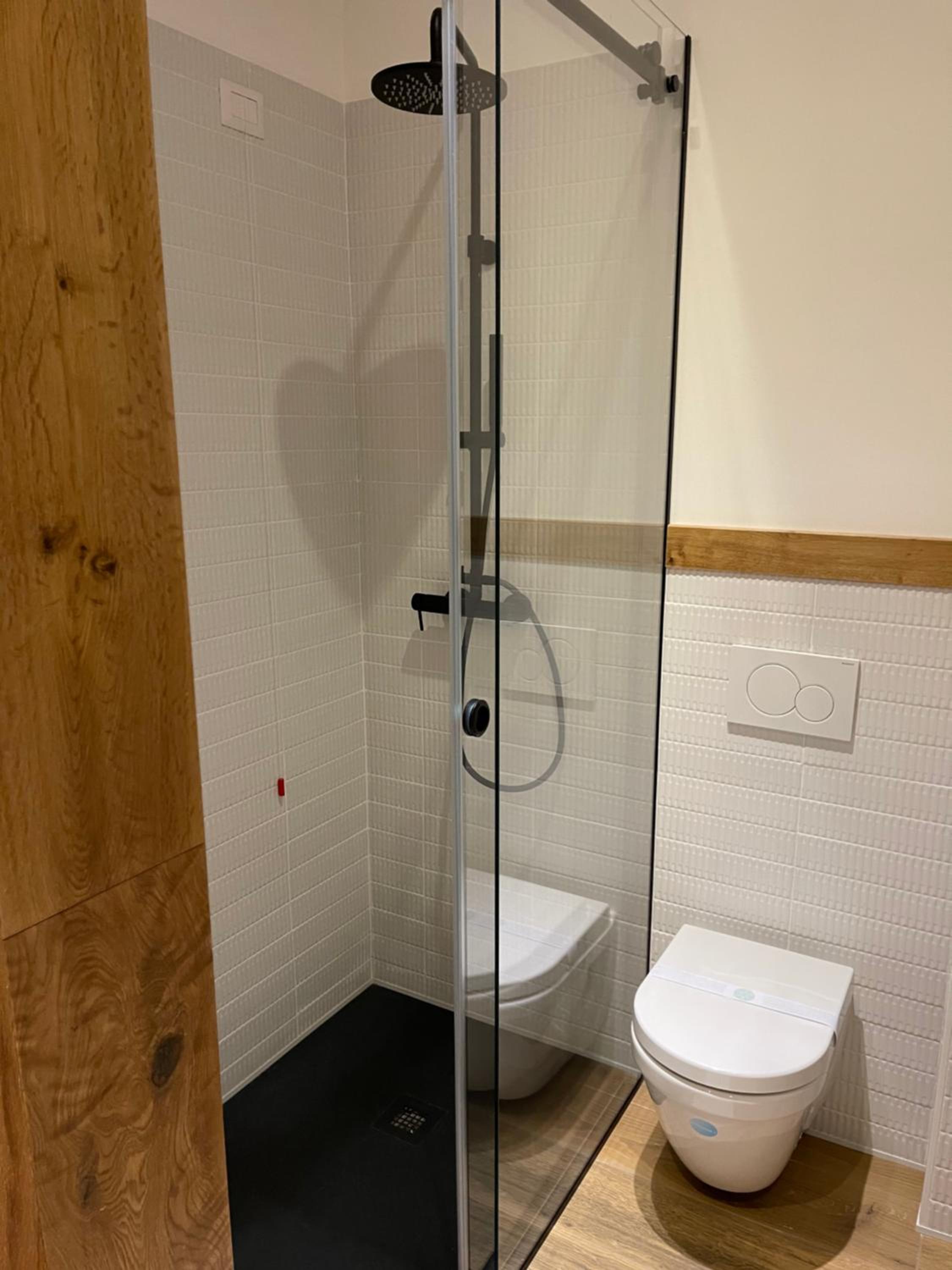 Double or Twin Room with Private Bathroom photo 2