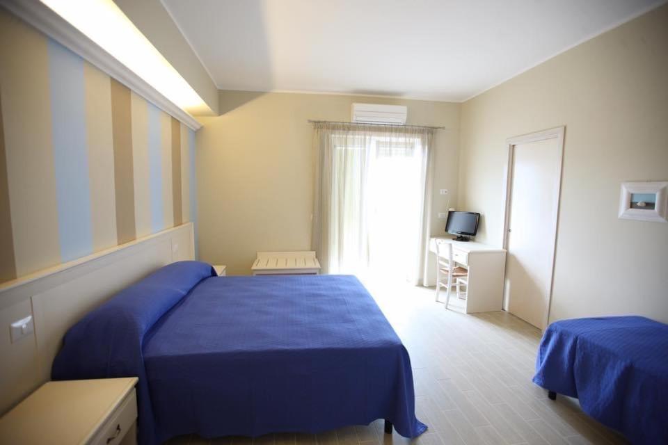 Triple Room with Private Bathroom