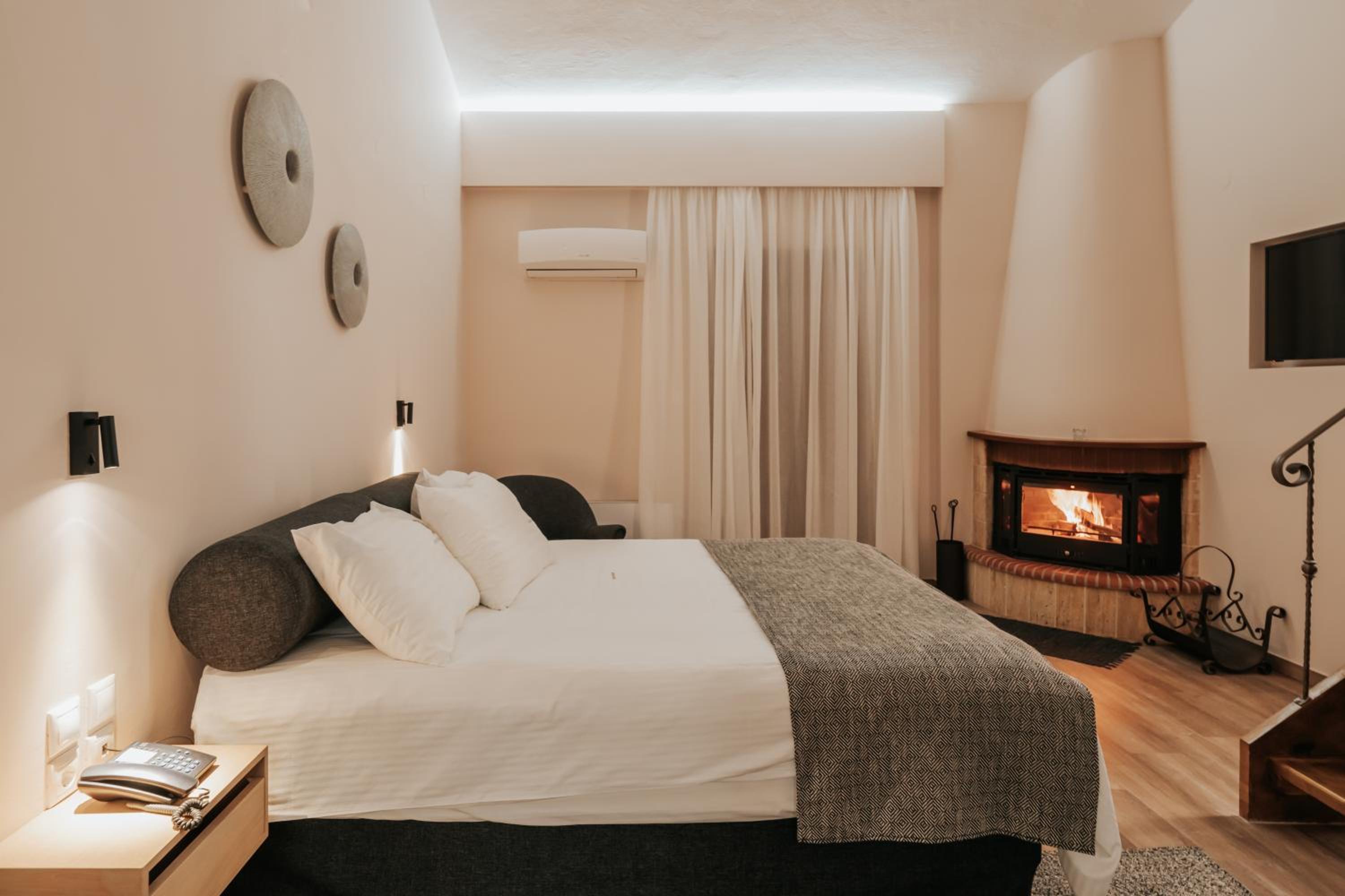 Deluxe Maisonette with Fireplace - Photo 1