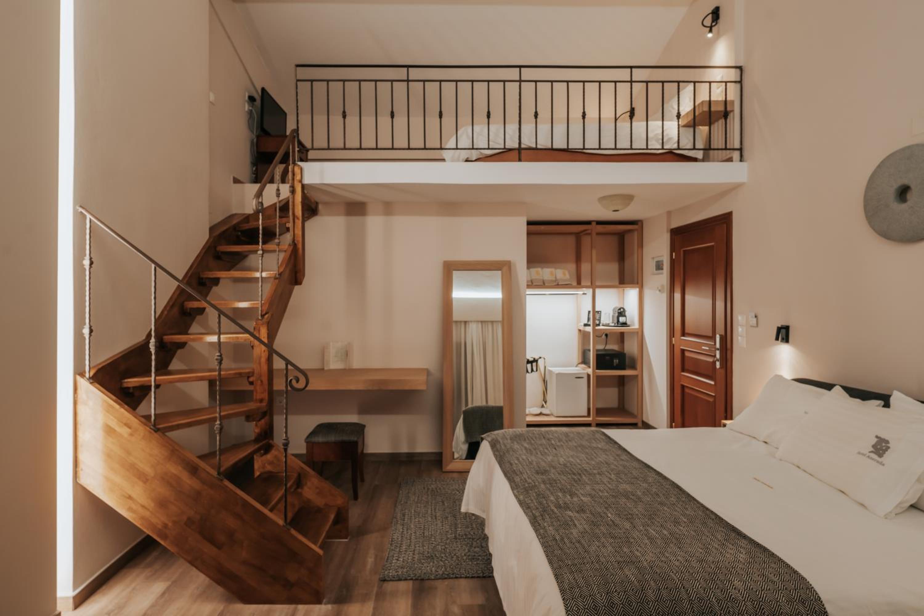Deluxe Maisonette with Fireplace - Photo 3