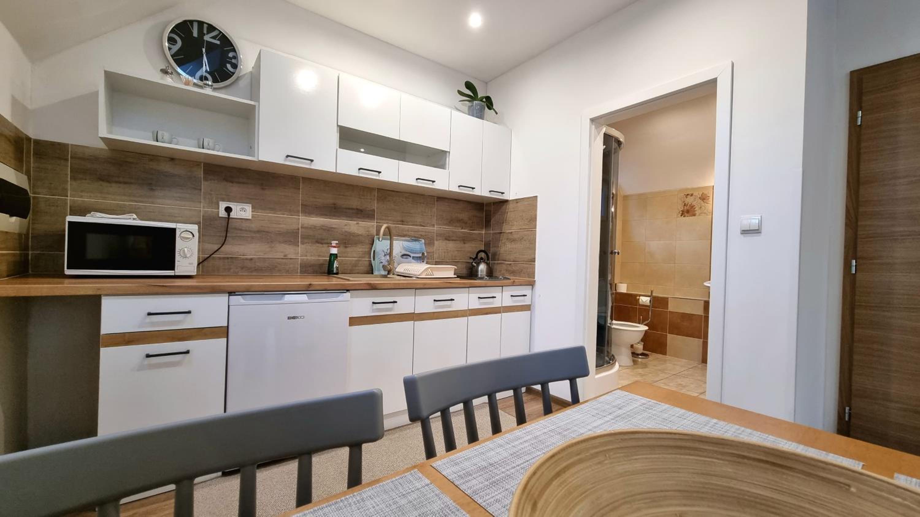 Studio Apartment photo 2