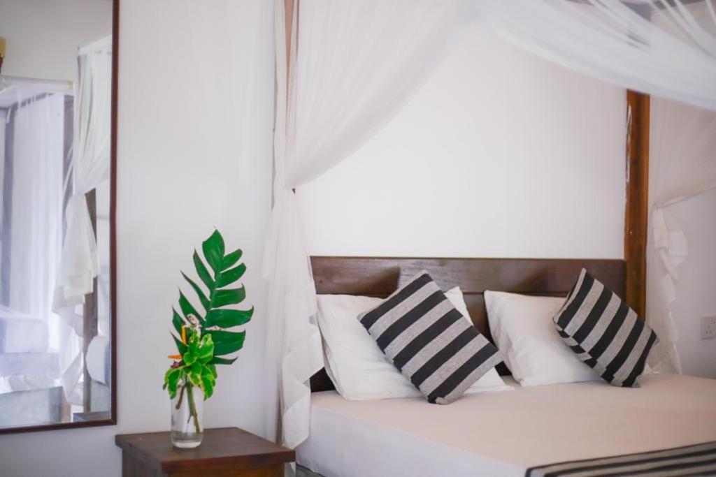 Double Room with Private External Bathroom photo 1