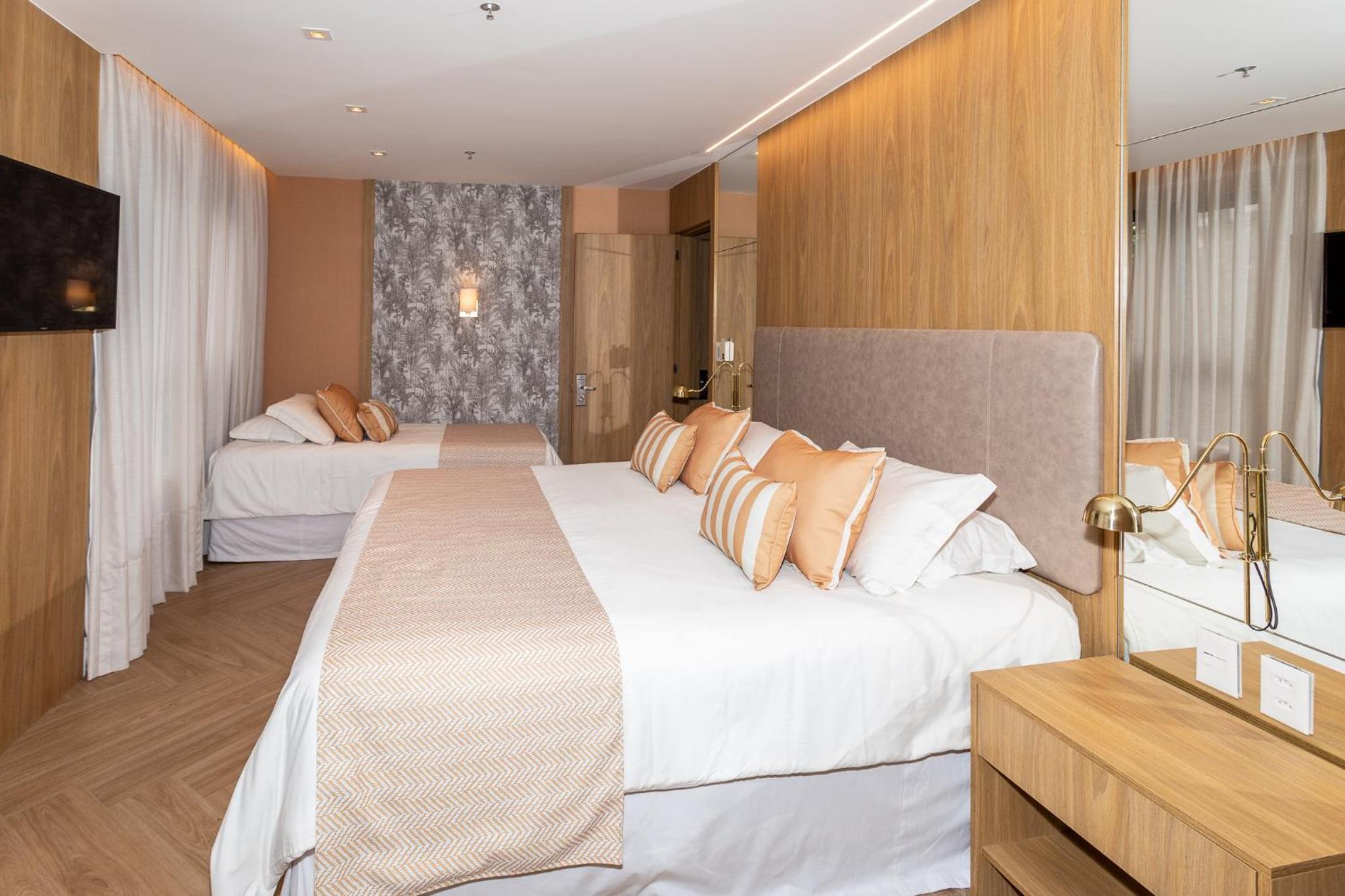 Luxury Triple Room