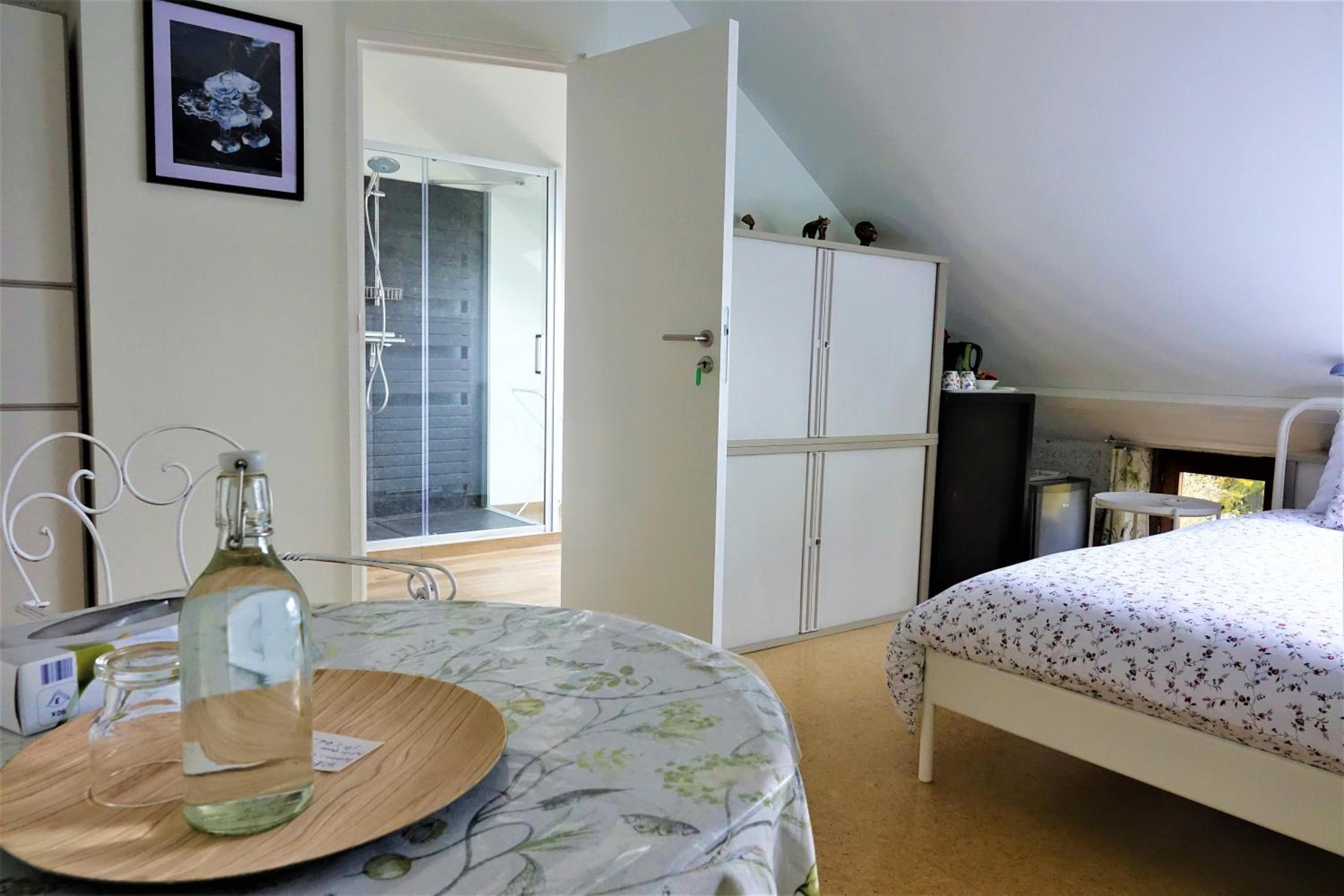 Quadruple Room with Private Bathroom photo 2