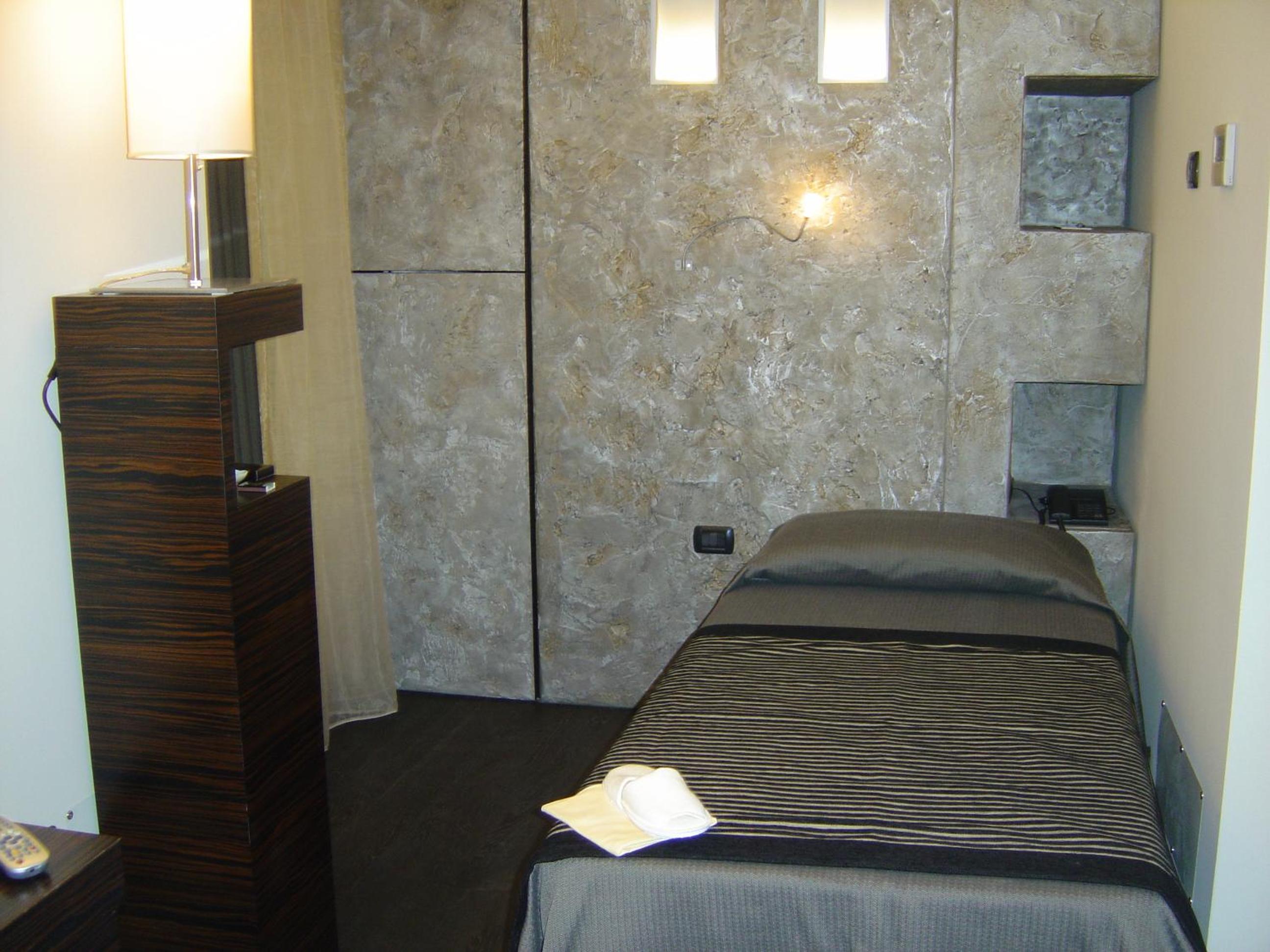 Single Room - Photo 3