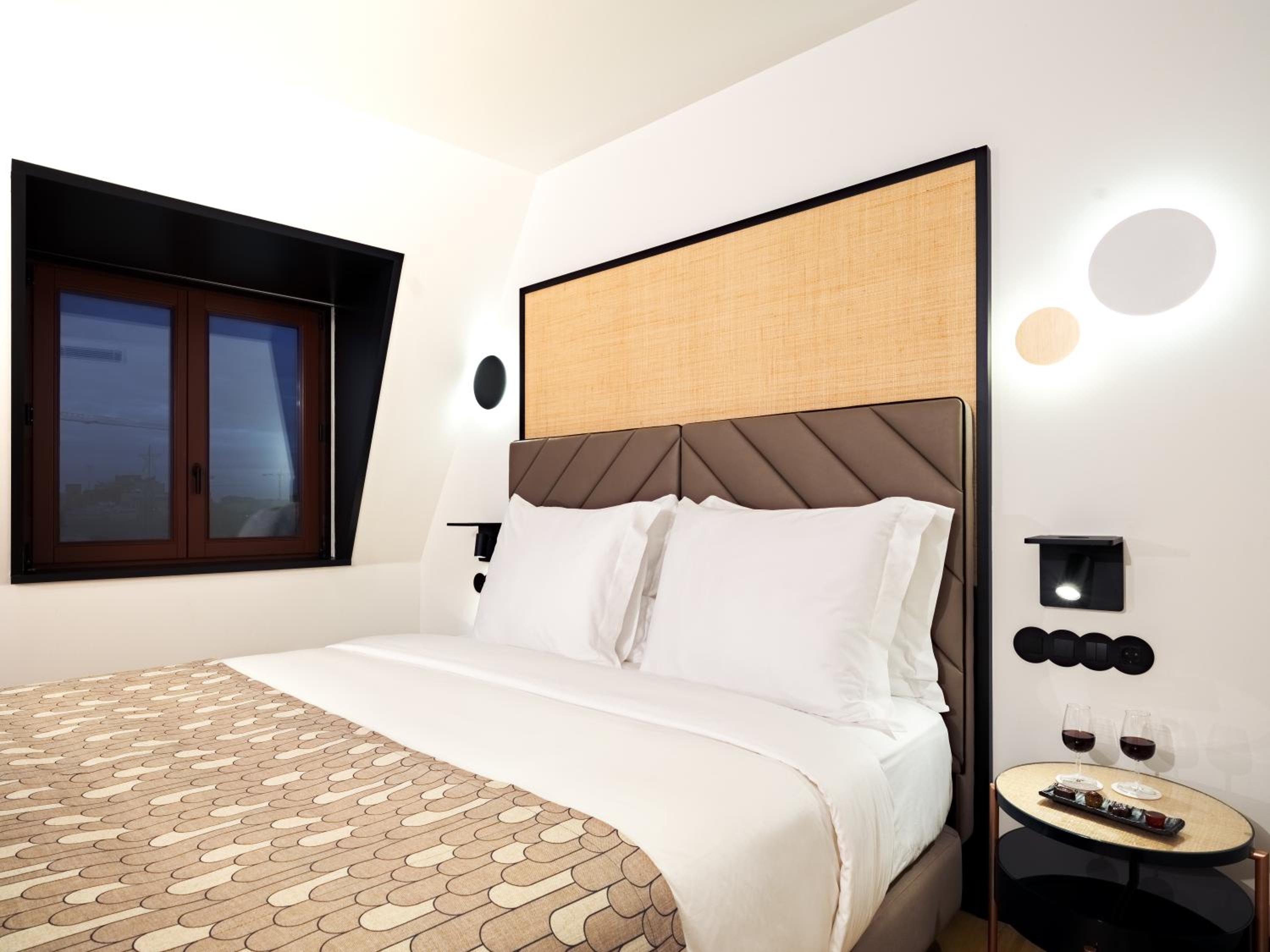 Double Room - Photo 8