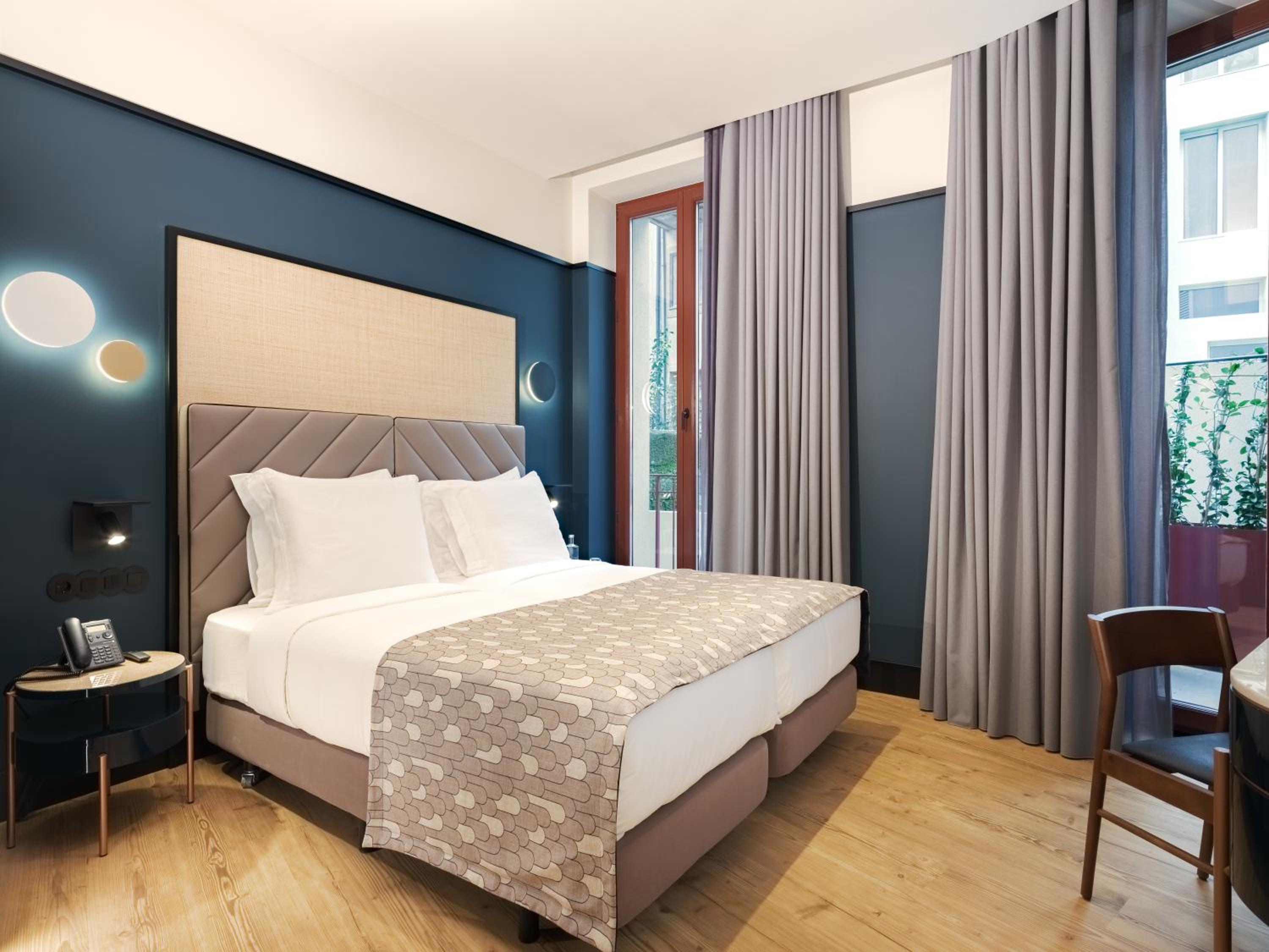 Twin Room - Photo 2