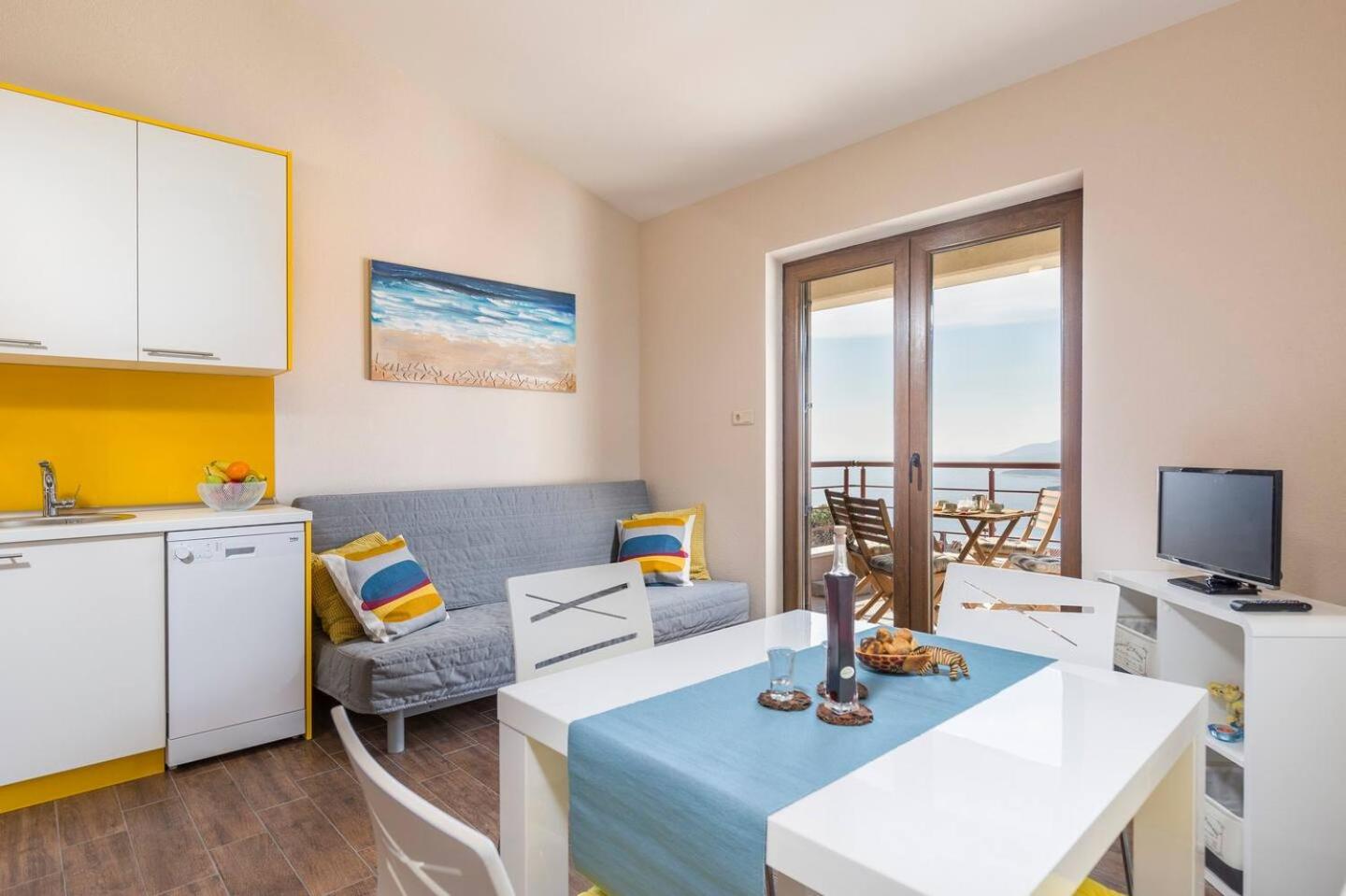 Apartment with Sea View photo 1