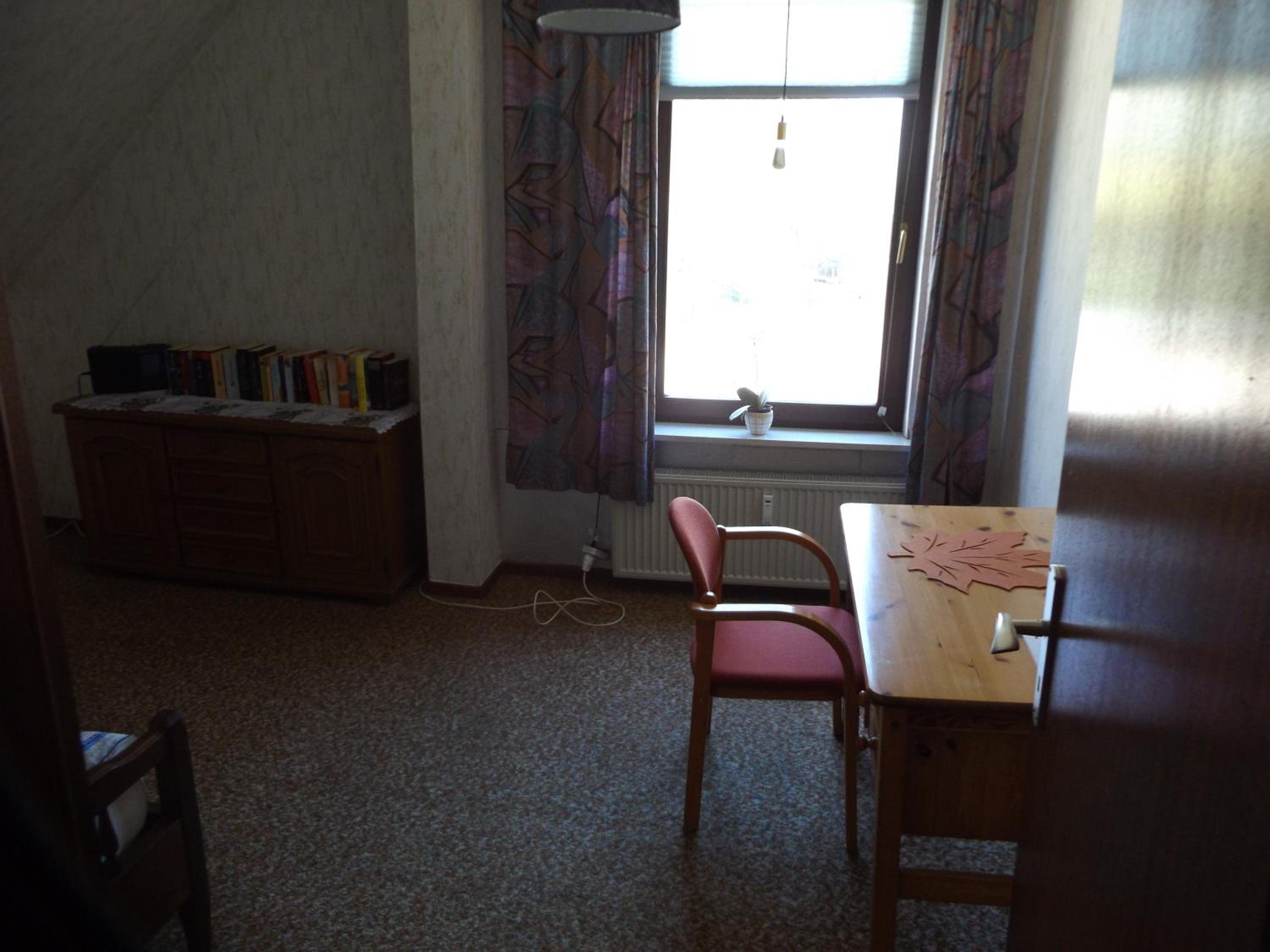 Single Room photo 3
