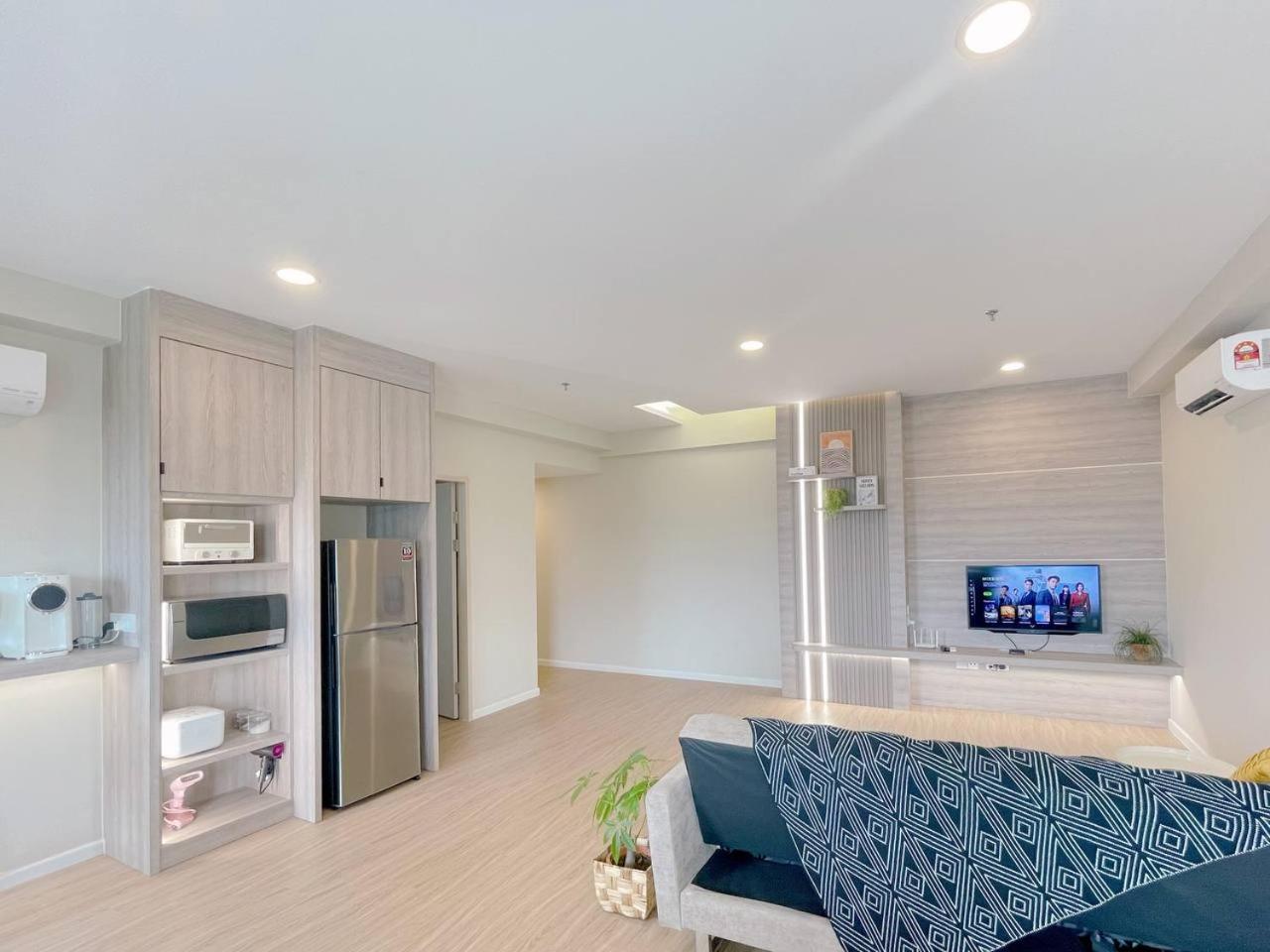 Three-Bedroom Suite photo 2