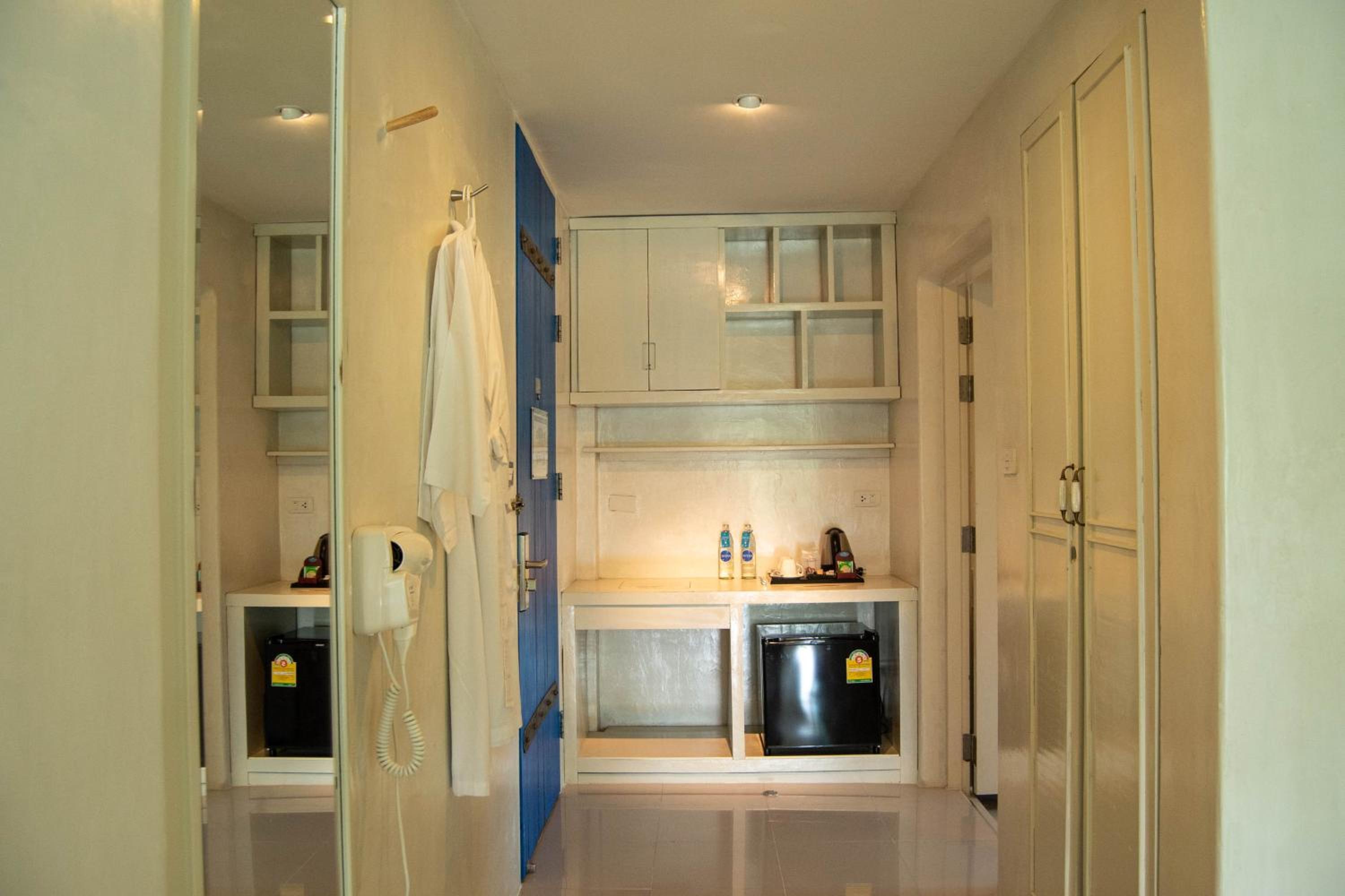 Fullmoon High Floor River View with Bathtub - Photo 3