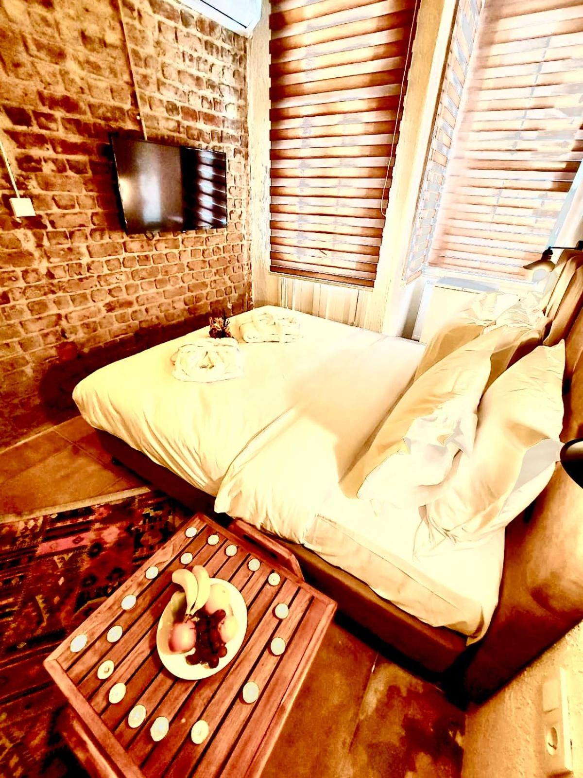 Double Room with Private External Bathroom photo 1