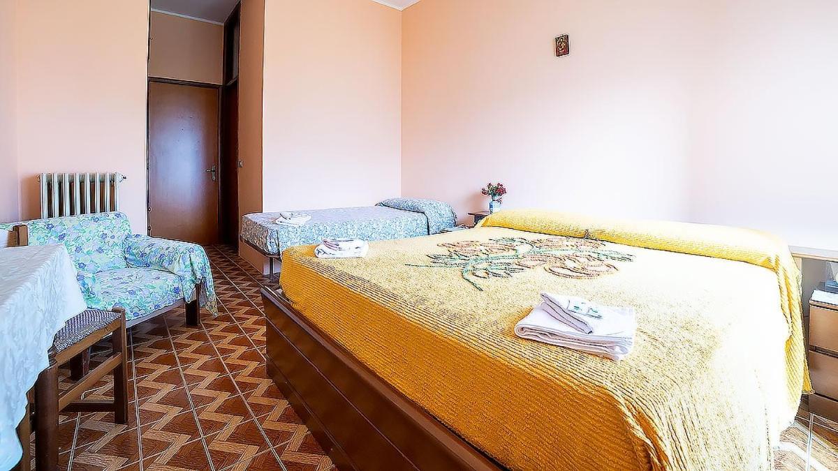 Double Room With Balcony (3 Adults)