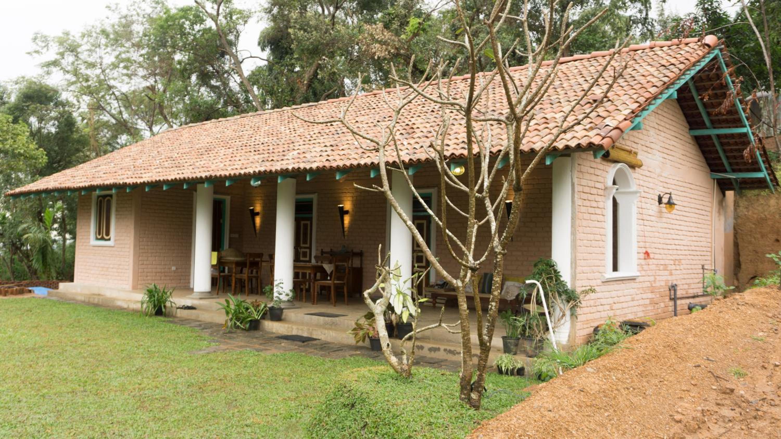 Triple Room with Private Bathroom - Photo 9