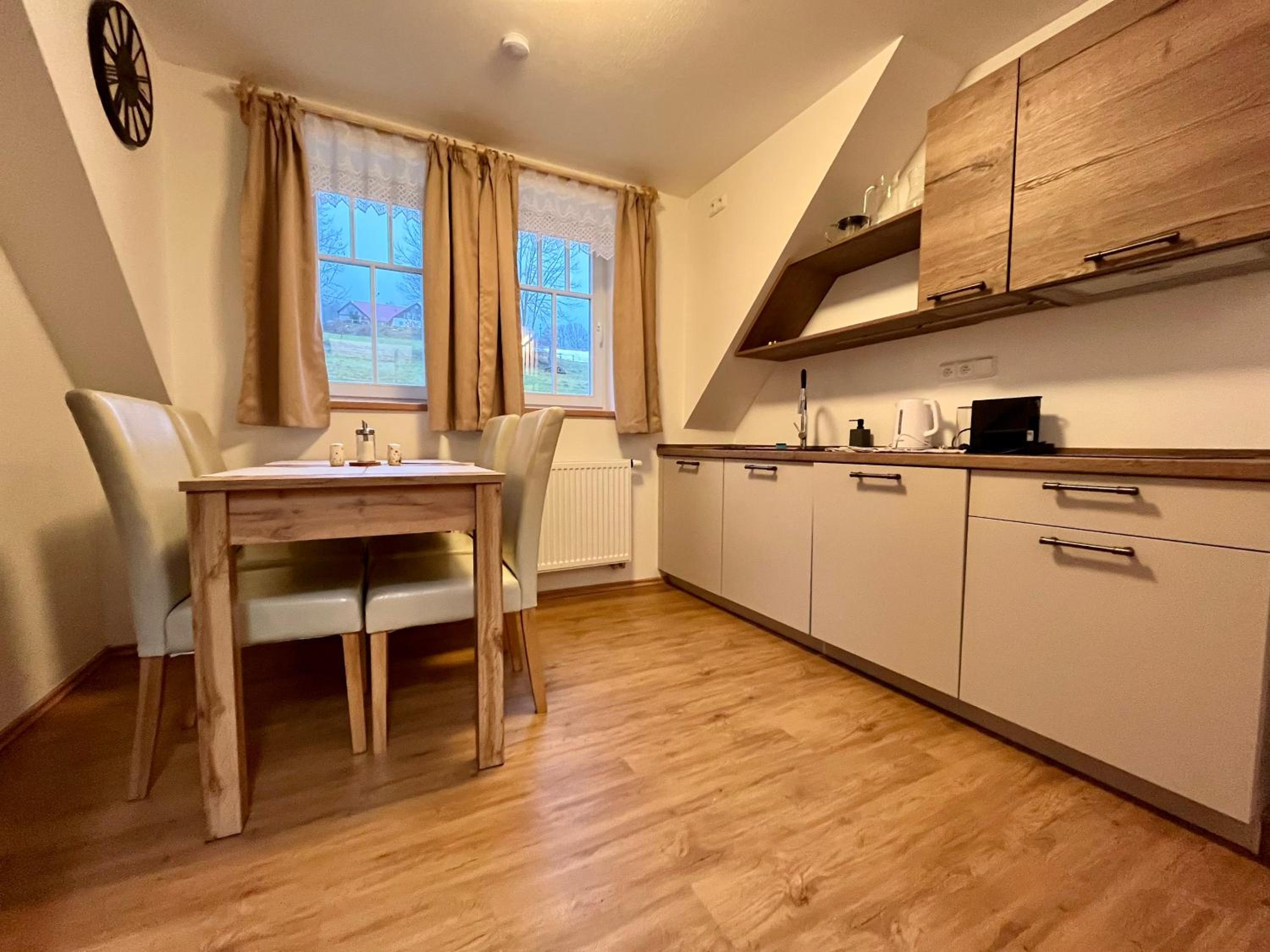 Maisonette photo 2