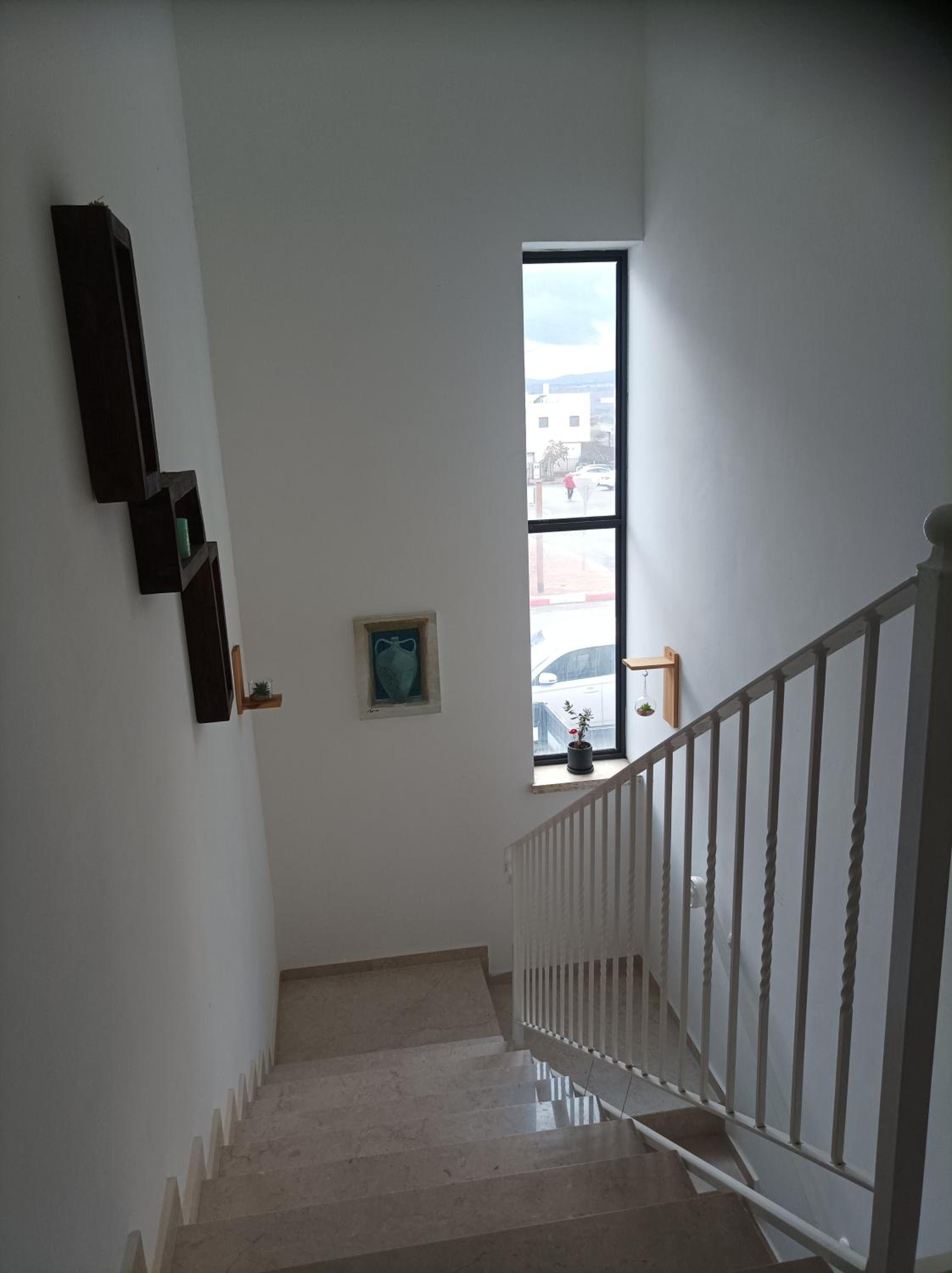 One-Bedroom Apartment - Photo 18