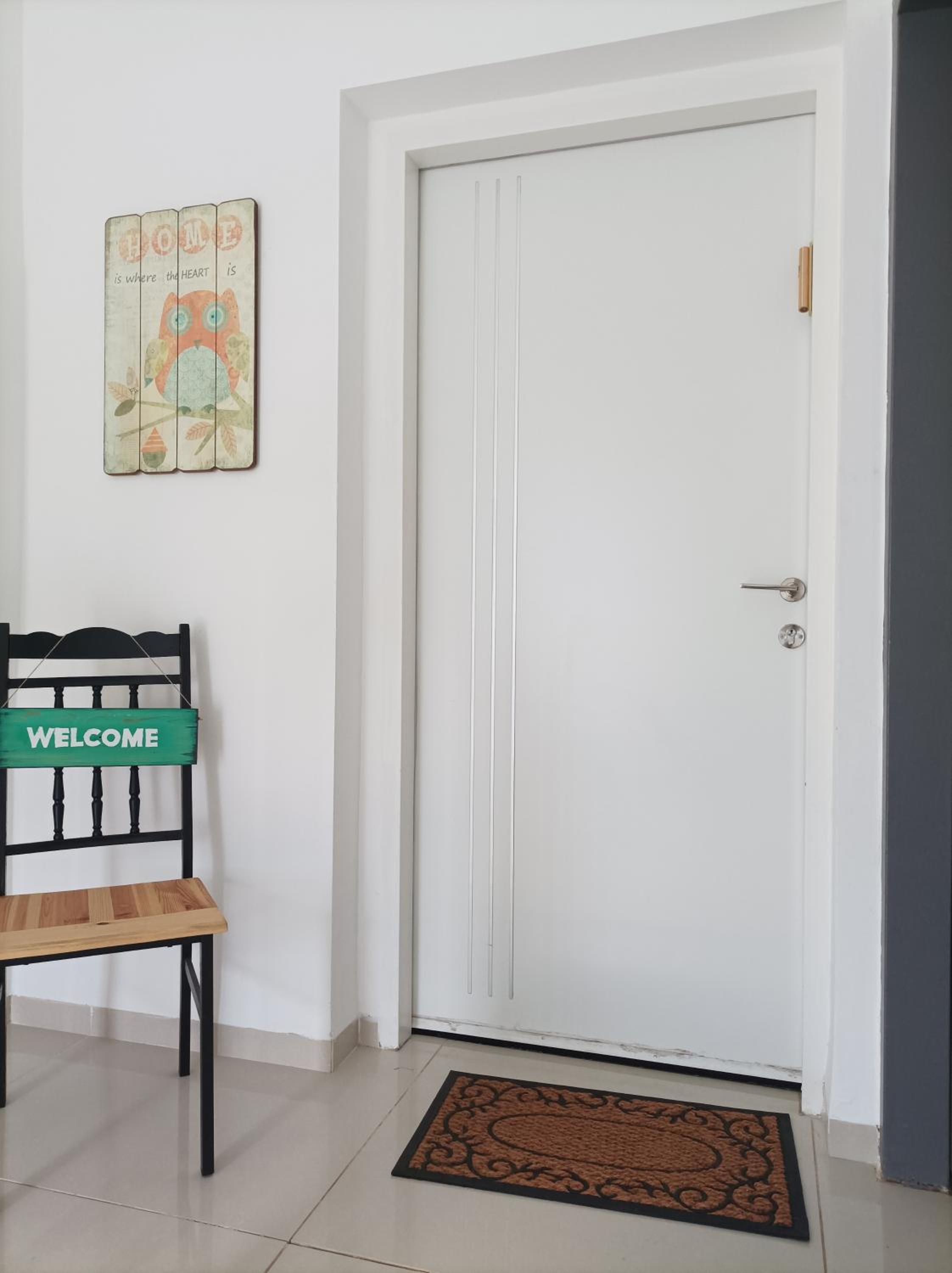 One-Bedroom Apartment - Photo 12