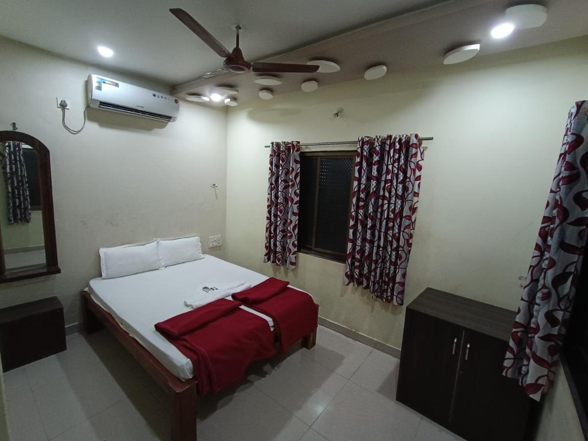 Budget Double Room photo 2